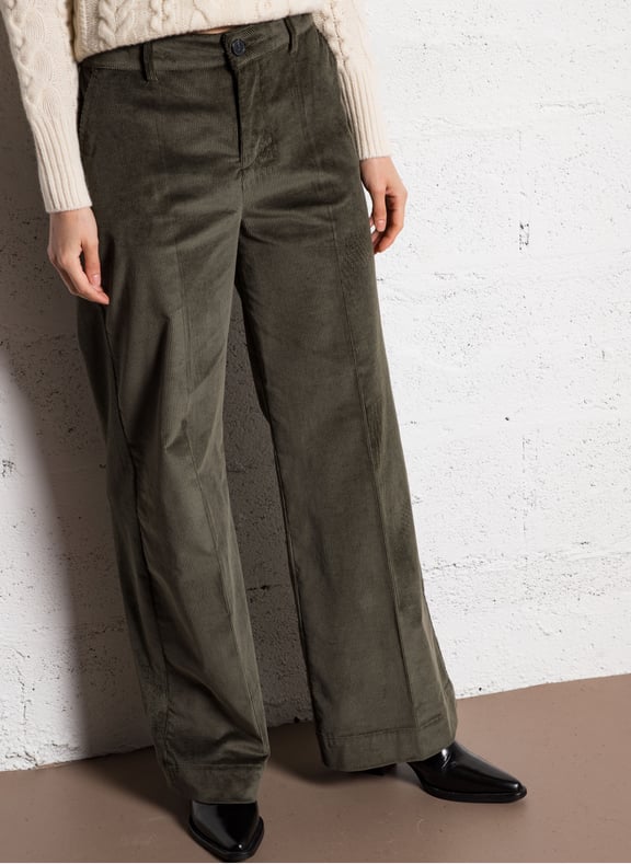 Pantalon droit en velours côtelé nali Kaki by BA&SH BA&SH Pantalon droit en velours côtelé nali Kaki