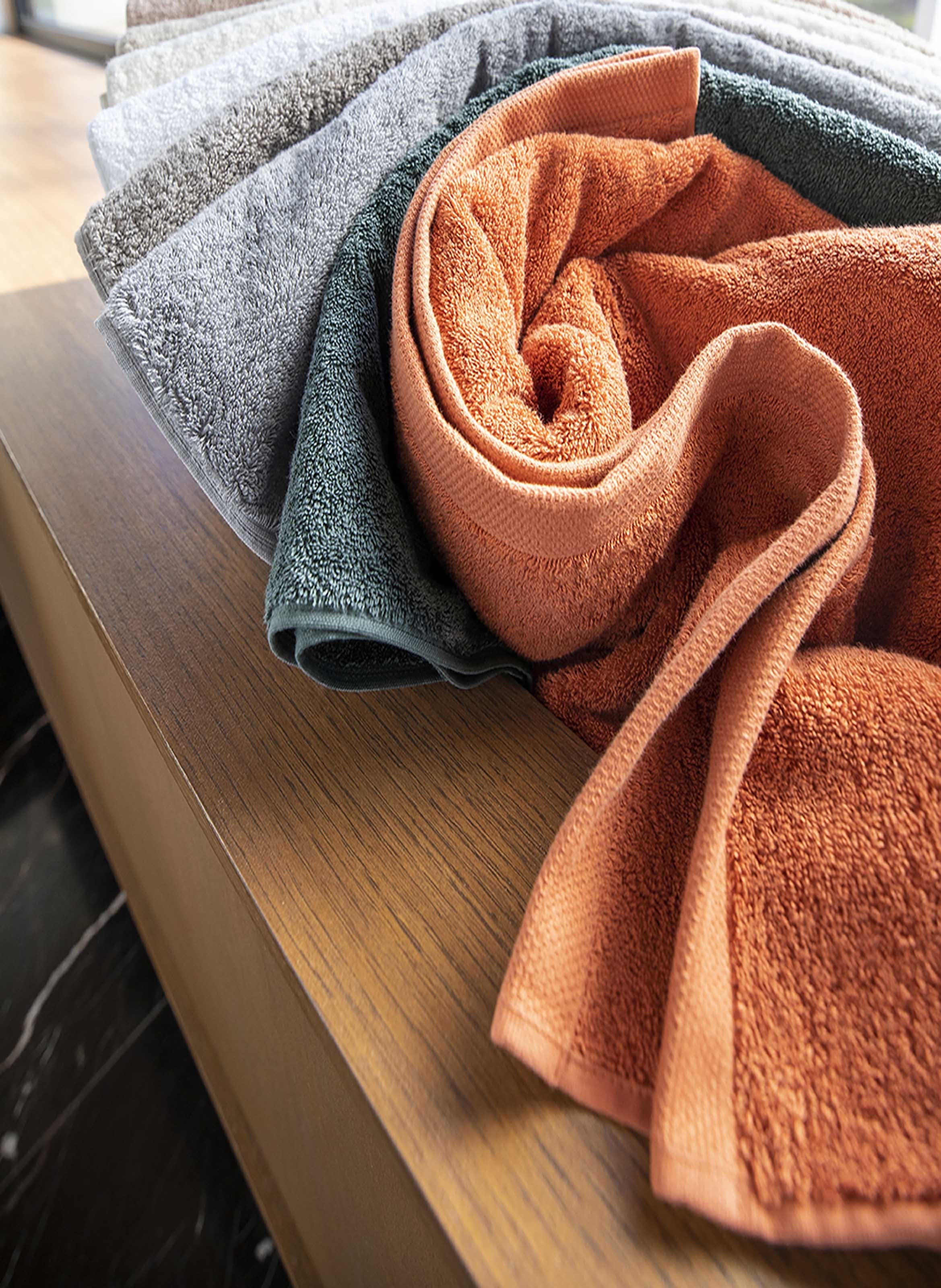 Gant de toilette uni en coton biologique, essentiel ALEXANDRE TURPAULT Orange