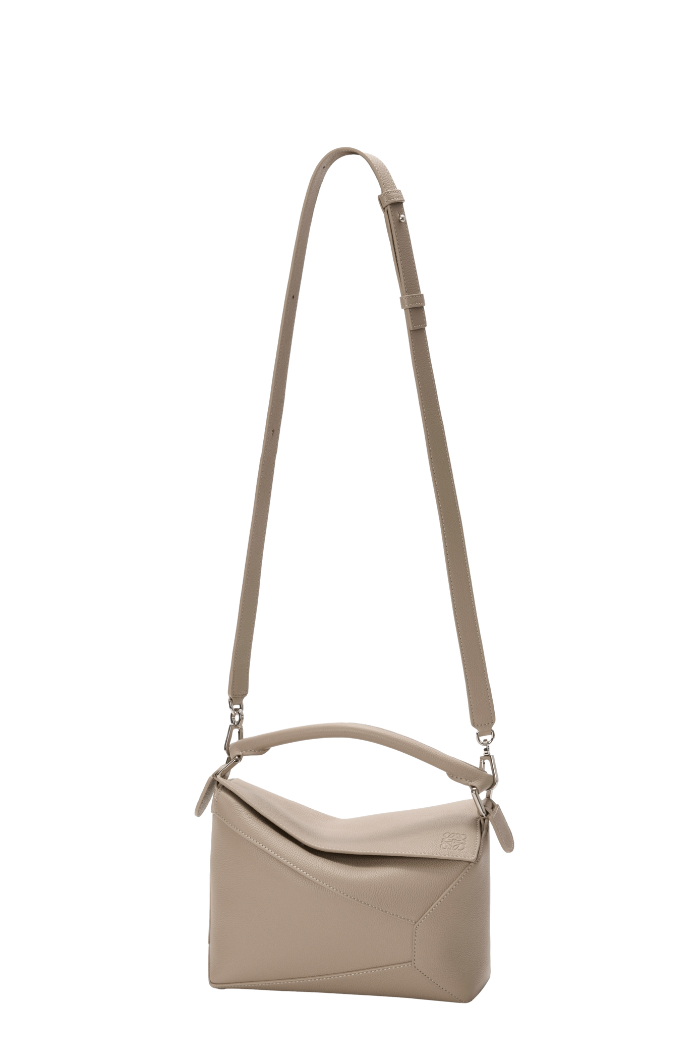 Petit sac Puzzle Edge en cuir de veau grainé LOEWE Beige