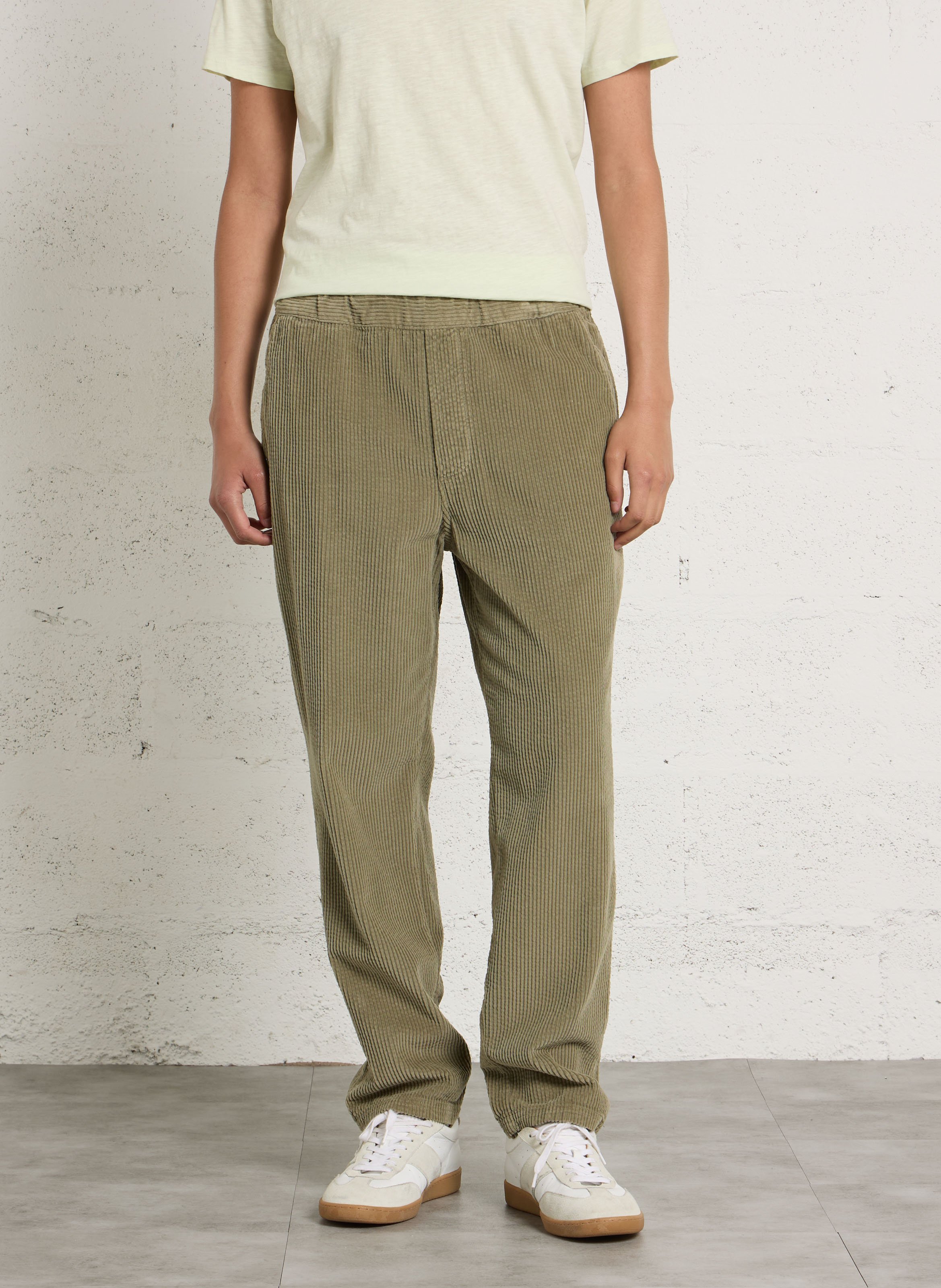Pantalon côtelé en coton padow AMERICAN VINTAGE Vert