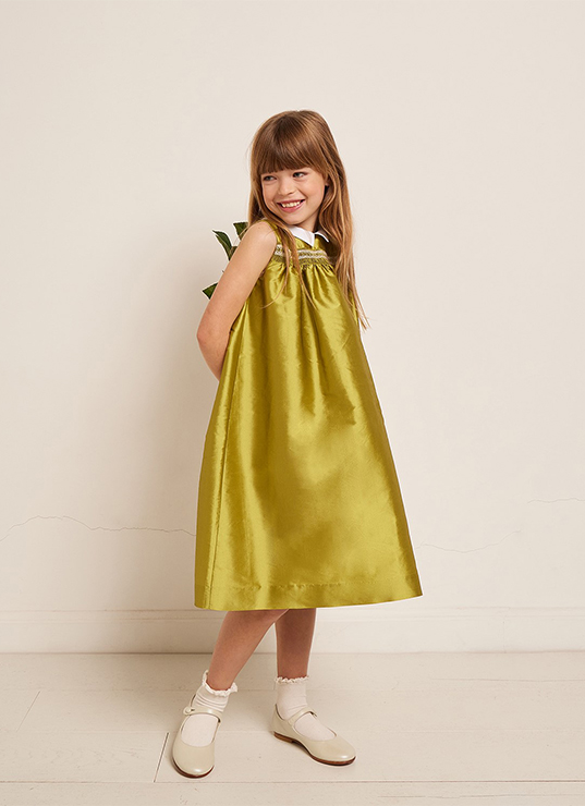 LES TENUES DE CÉRÉMONIE POUR ENFANTS, C?EST AU PRINTEMPS HAUSSMANN !