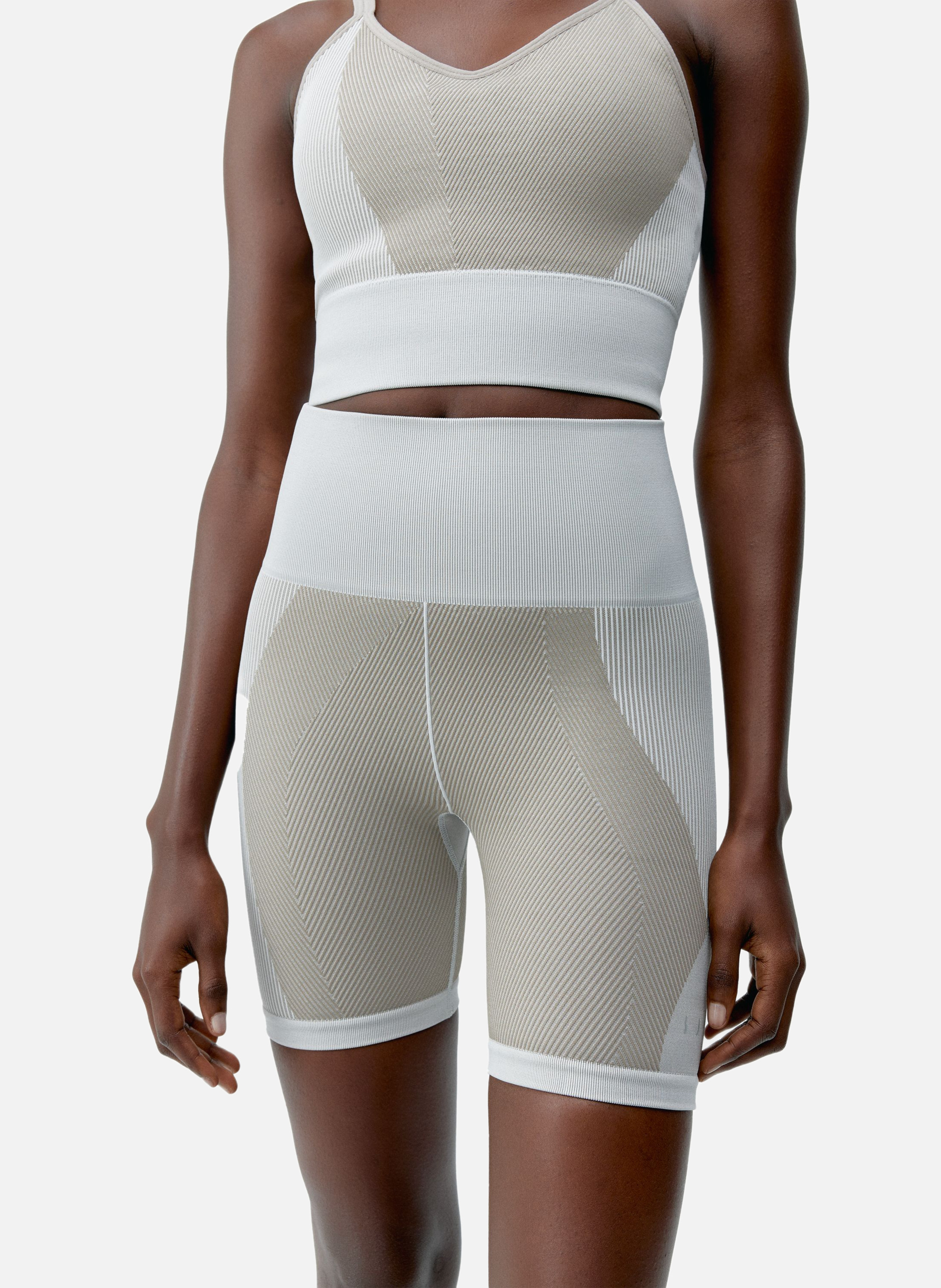 Short sport femme cycliste malia BORN LIVING YOGA Gris