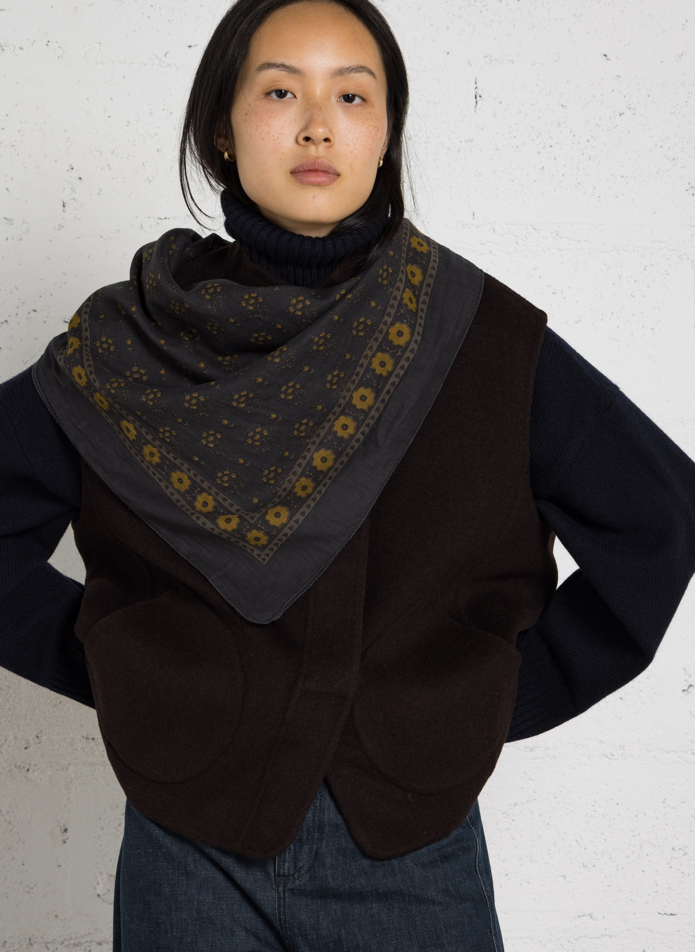 Foulard carré imprimé en coton SOEUR Gris