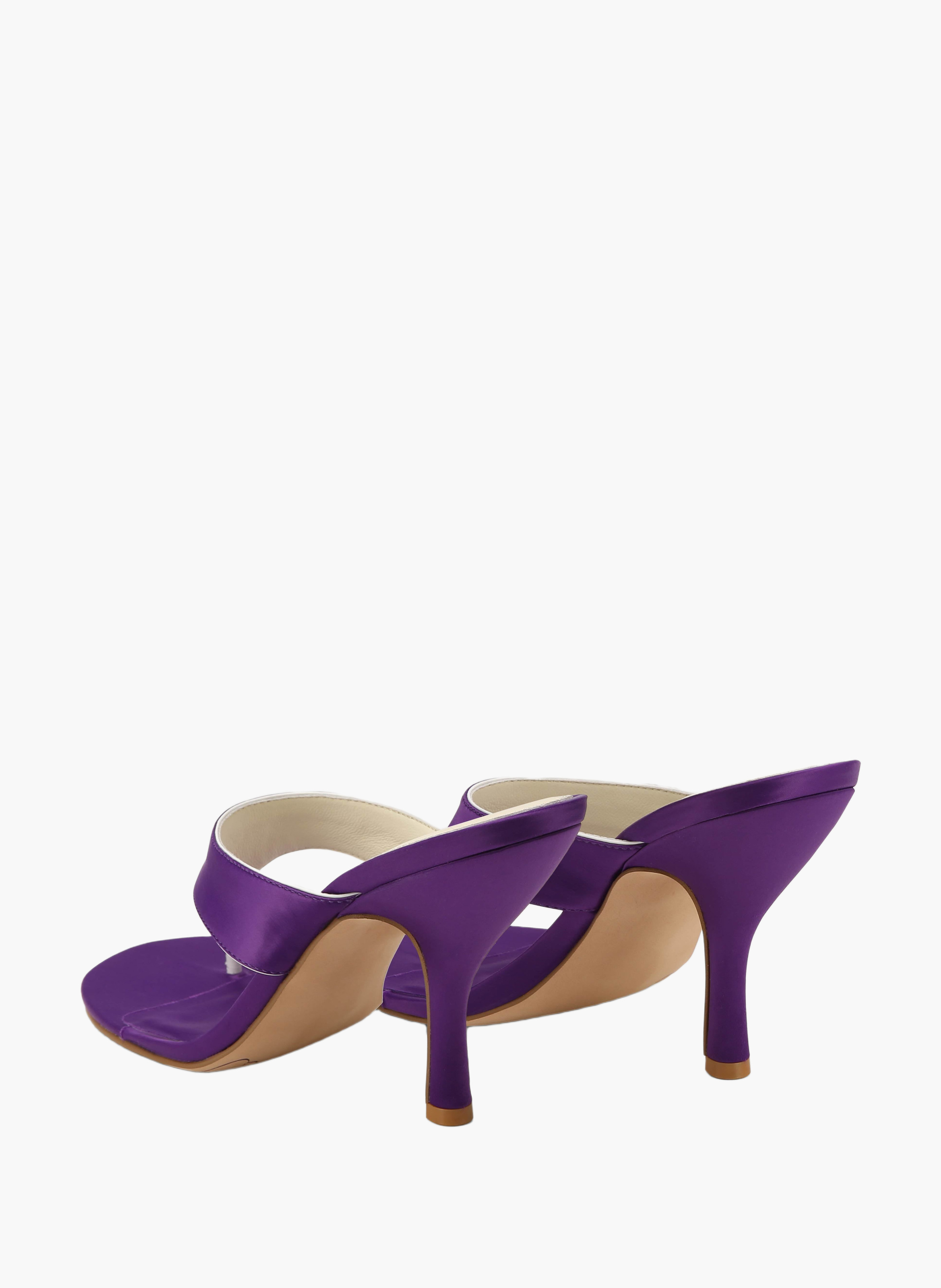 Chaussures à talons martine en satin NAKED WOLFE Violet