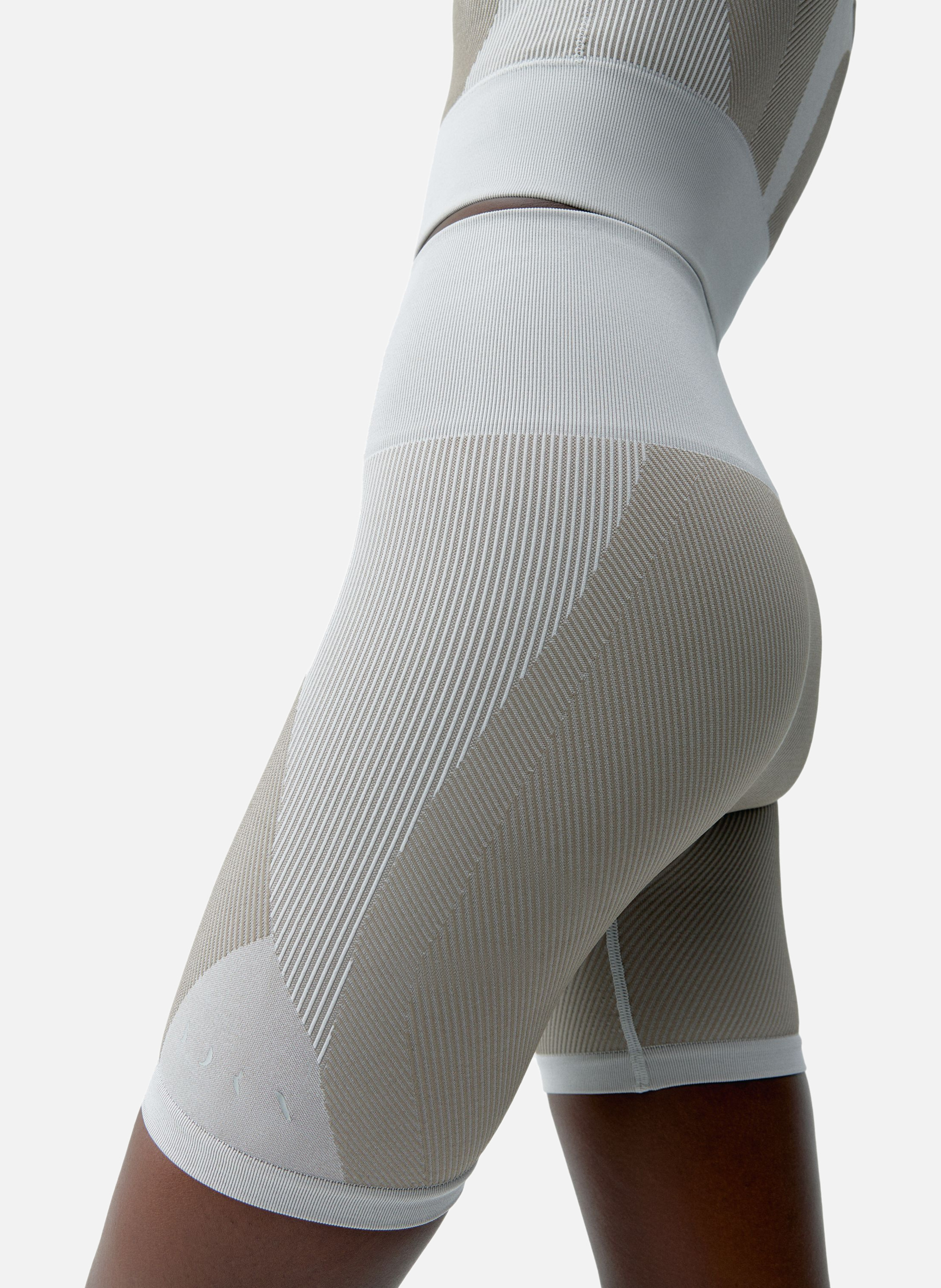 Short sport femme cycliste malia BORN LIVING YOGA Gris