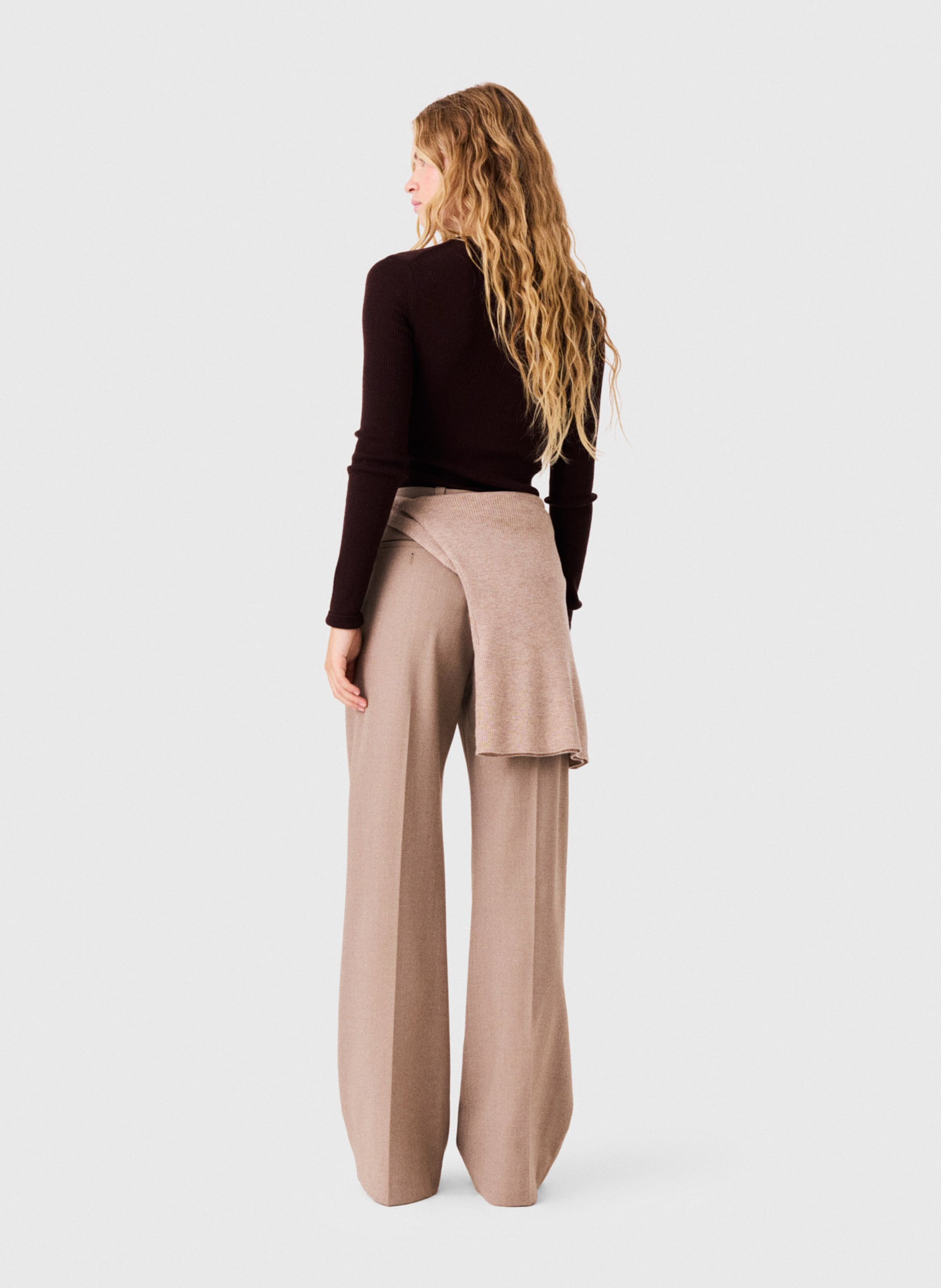 Pull moulant en laine et soie MAJE Marron