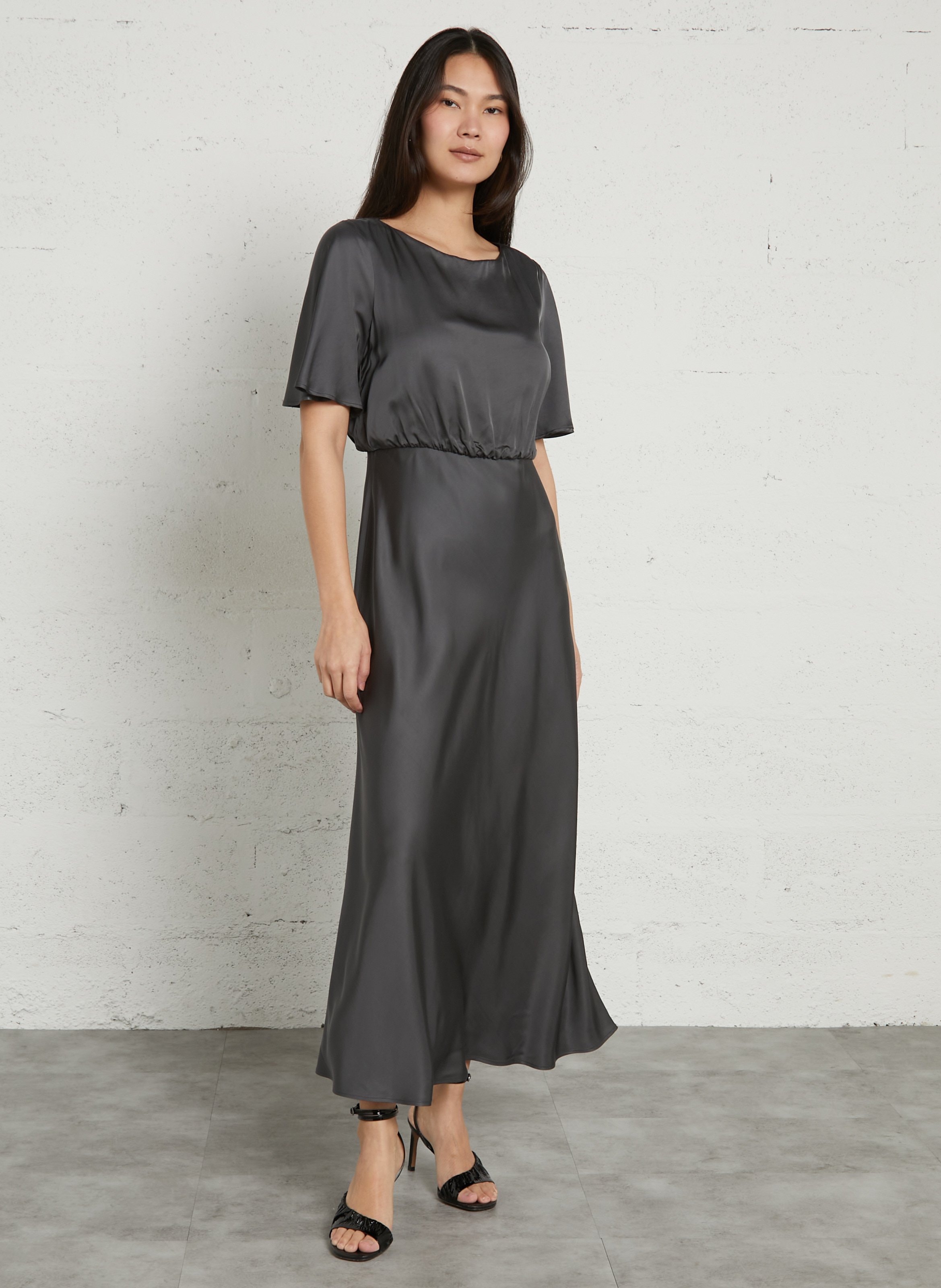 Robe longue satinée col rond bocana MAISON 123 Gris