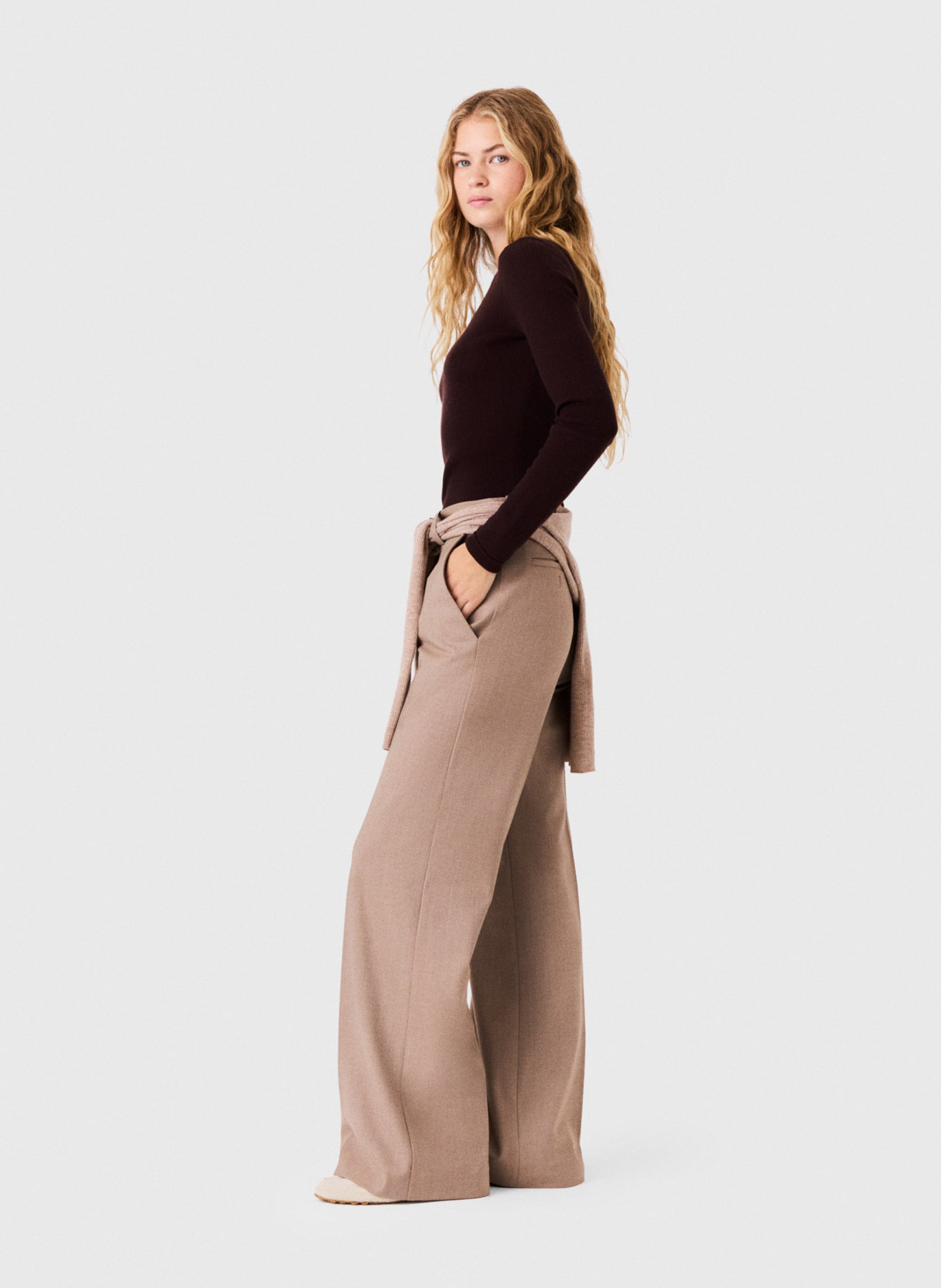 Pull moulant en laine et soie MAJE Marron