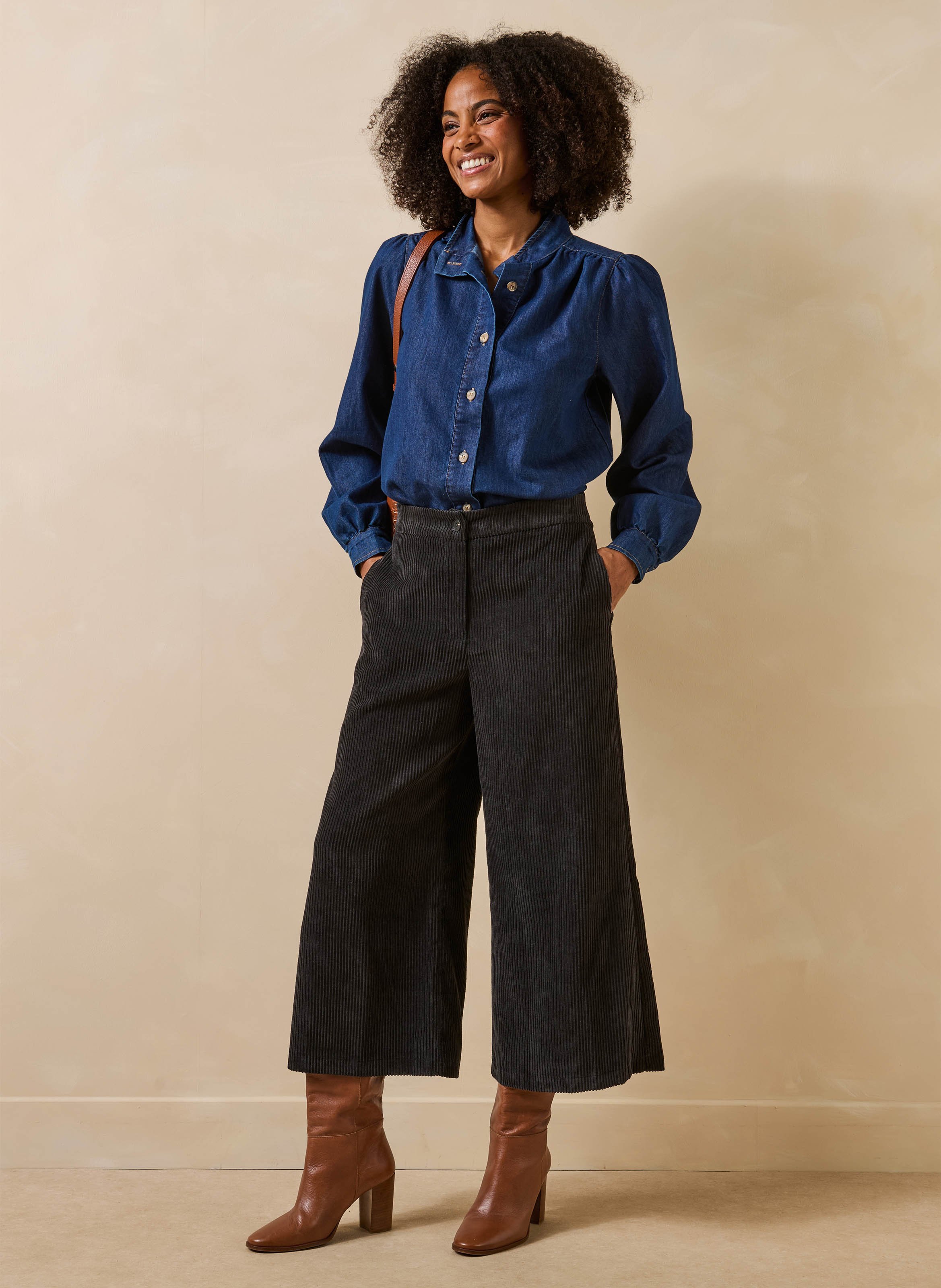 Cropped ribfluwelen broek LA FEE MARABOUTEE Zwart