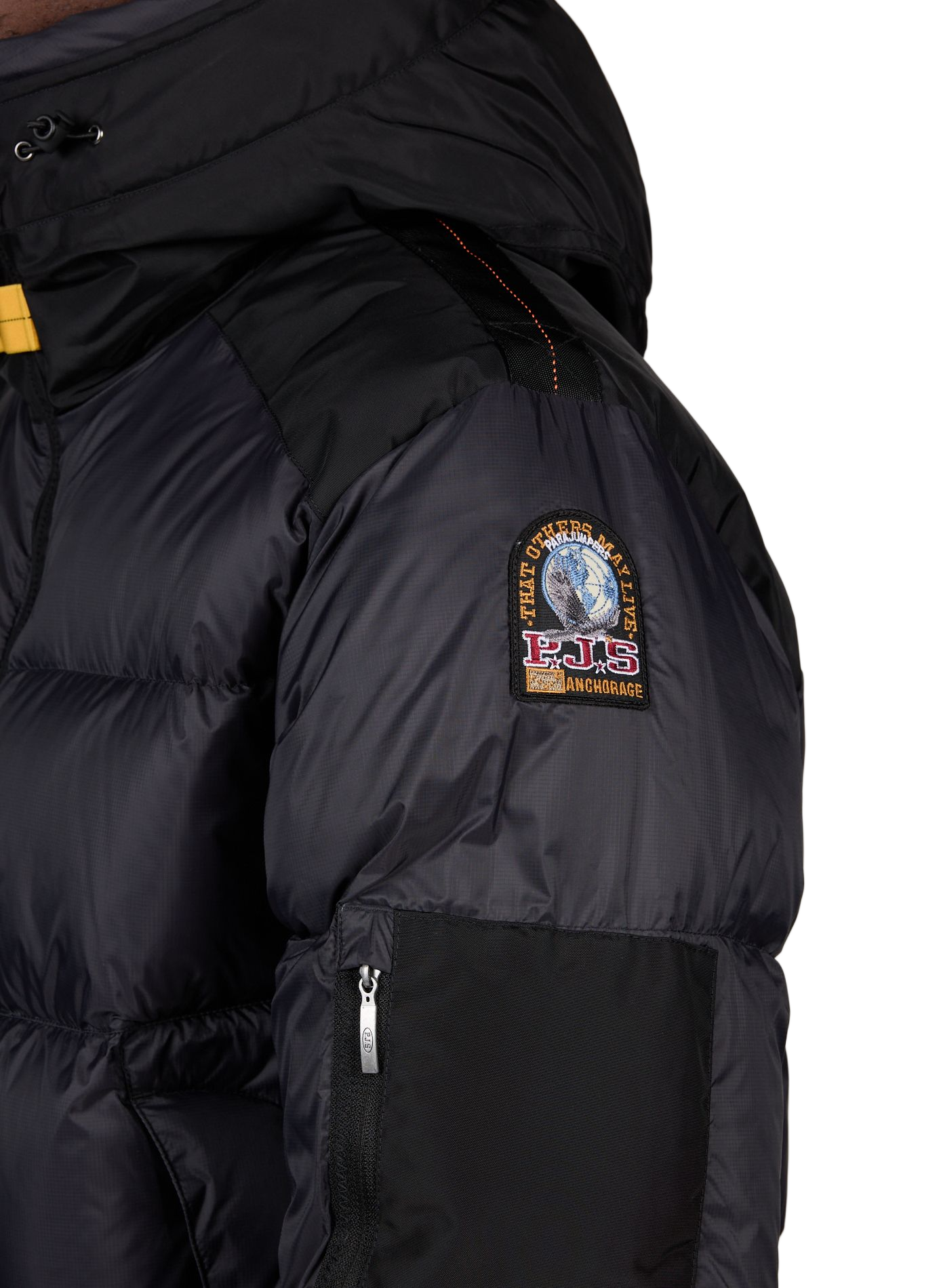 Effen gewatteerde jas met capuchon PARAJUMPERS Zwart