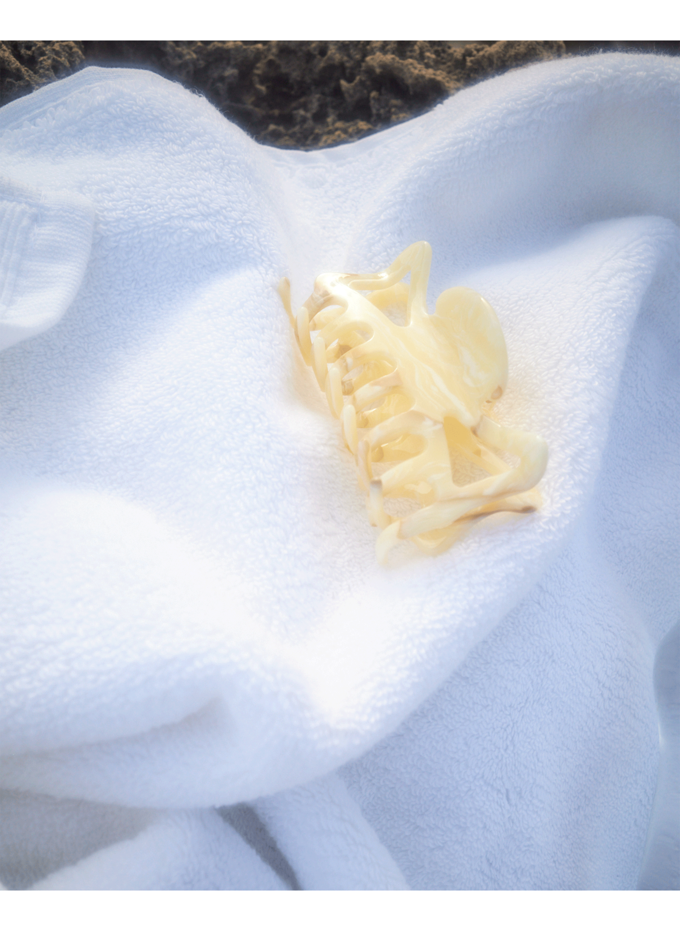 Scorpio Clip en Marbre beige SALT & WAVE No color