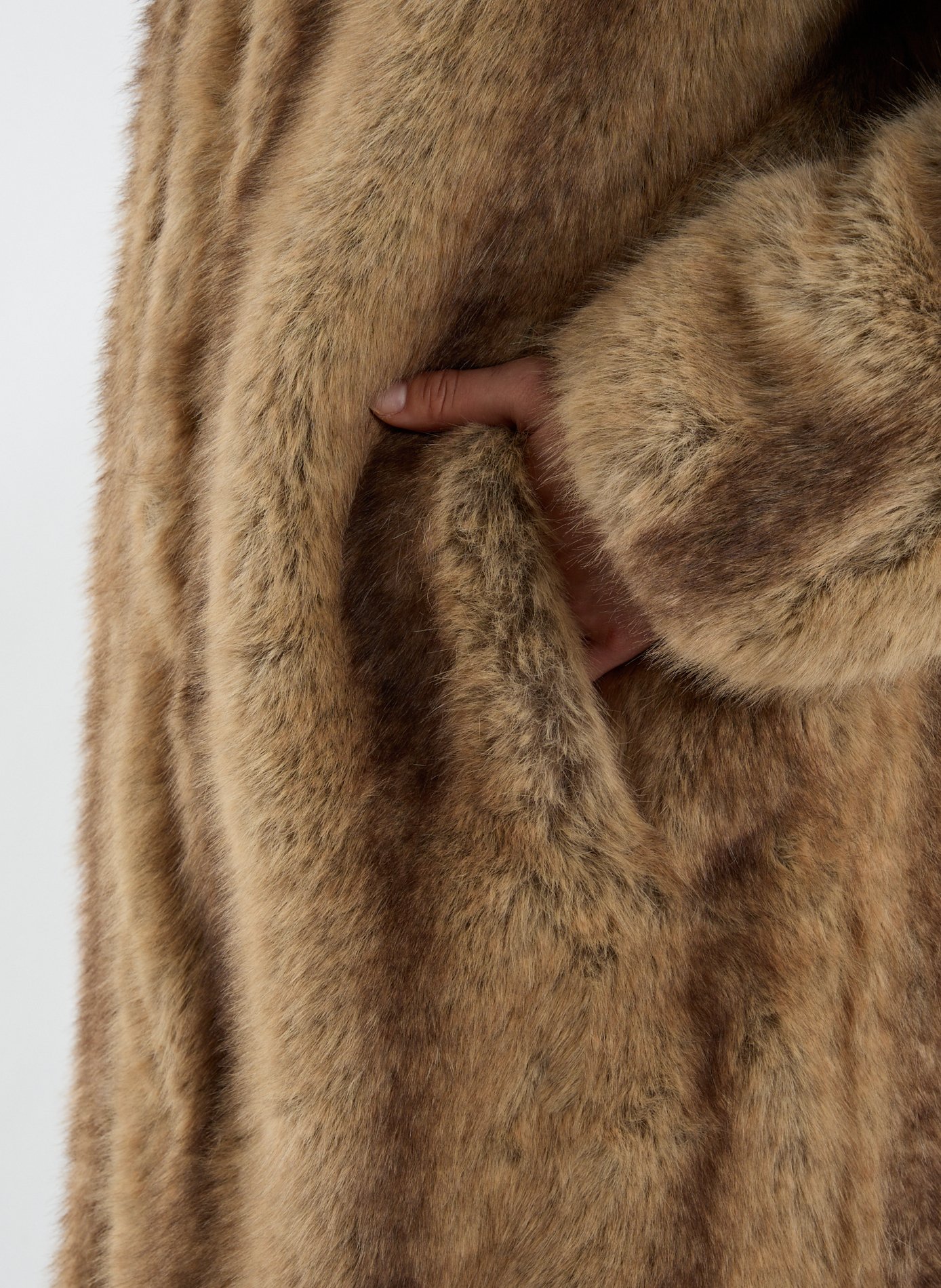 Manteau long aspect fourrure TOPSHOP Beige