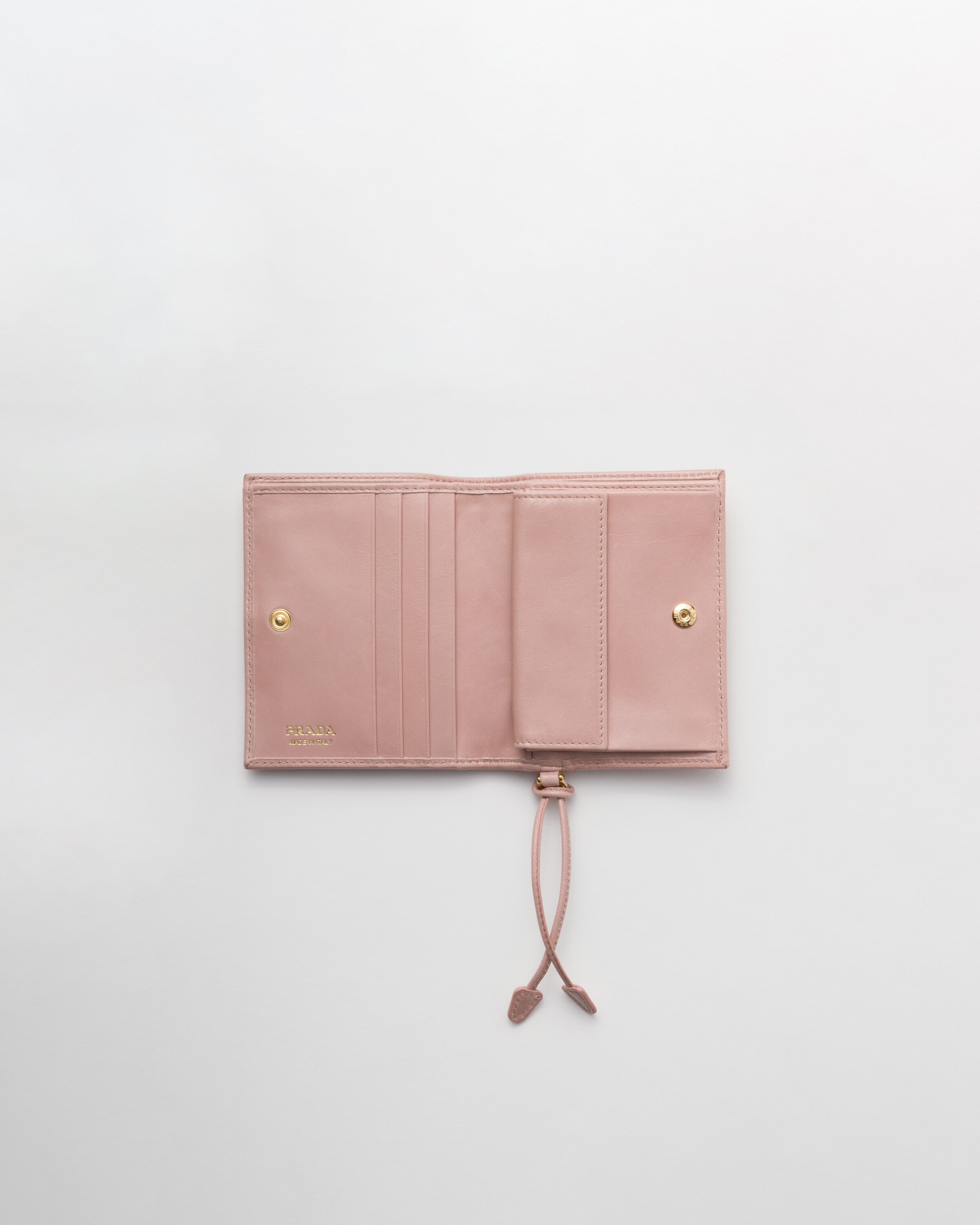 Petit portefeuille en cuir PRADA 