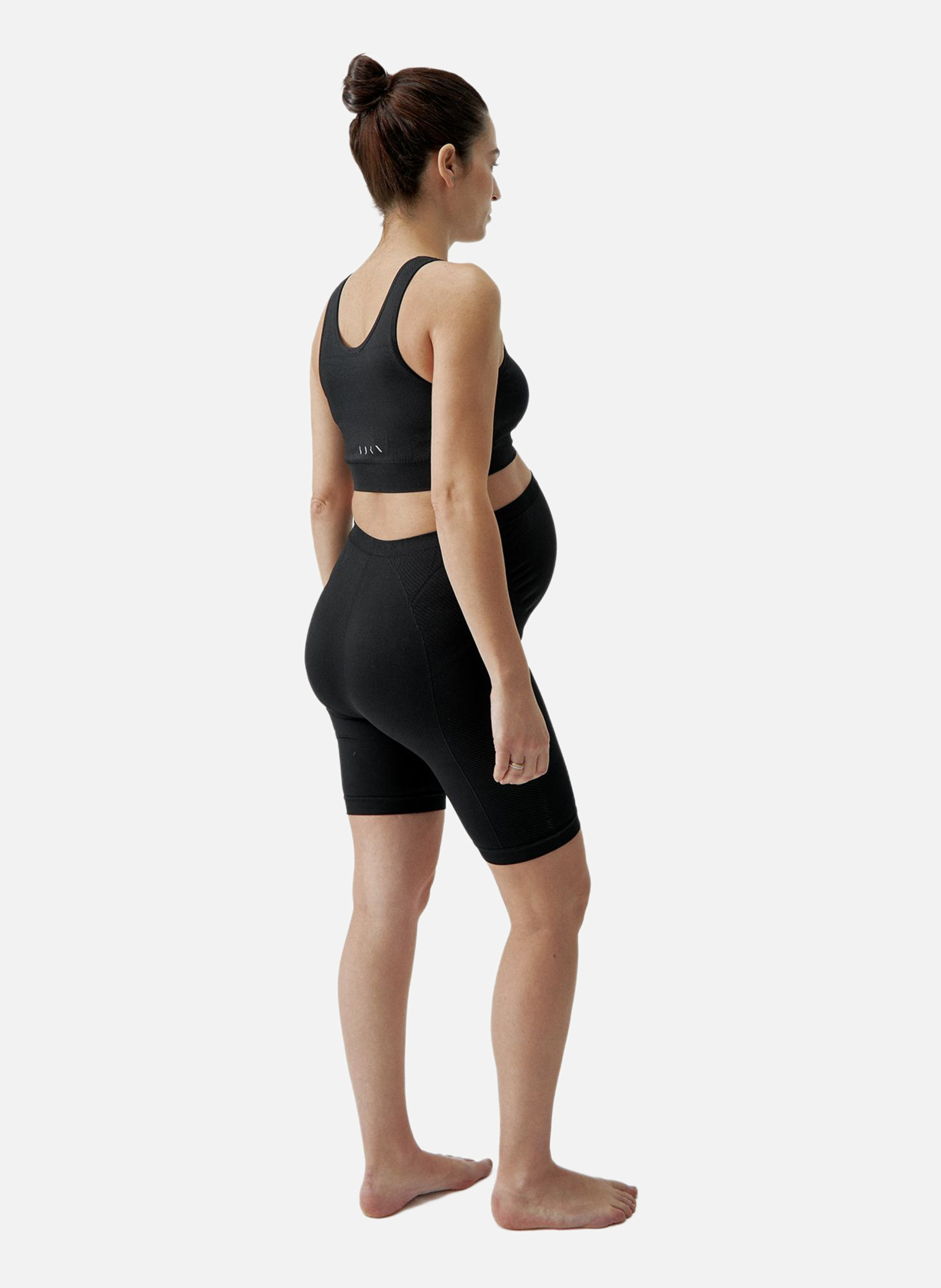 Short moulant de sport maternité seamless mere BORN LIVING YOGA Noir