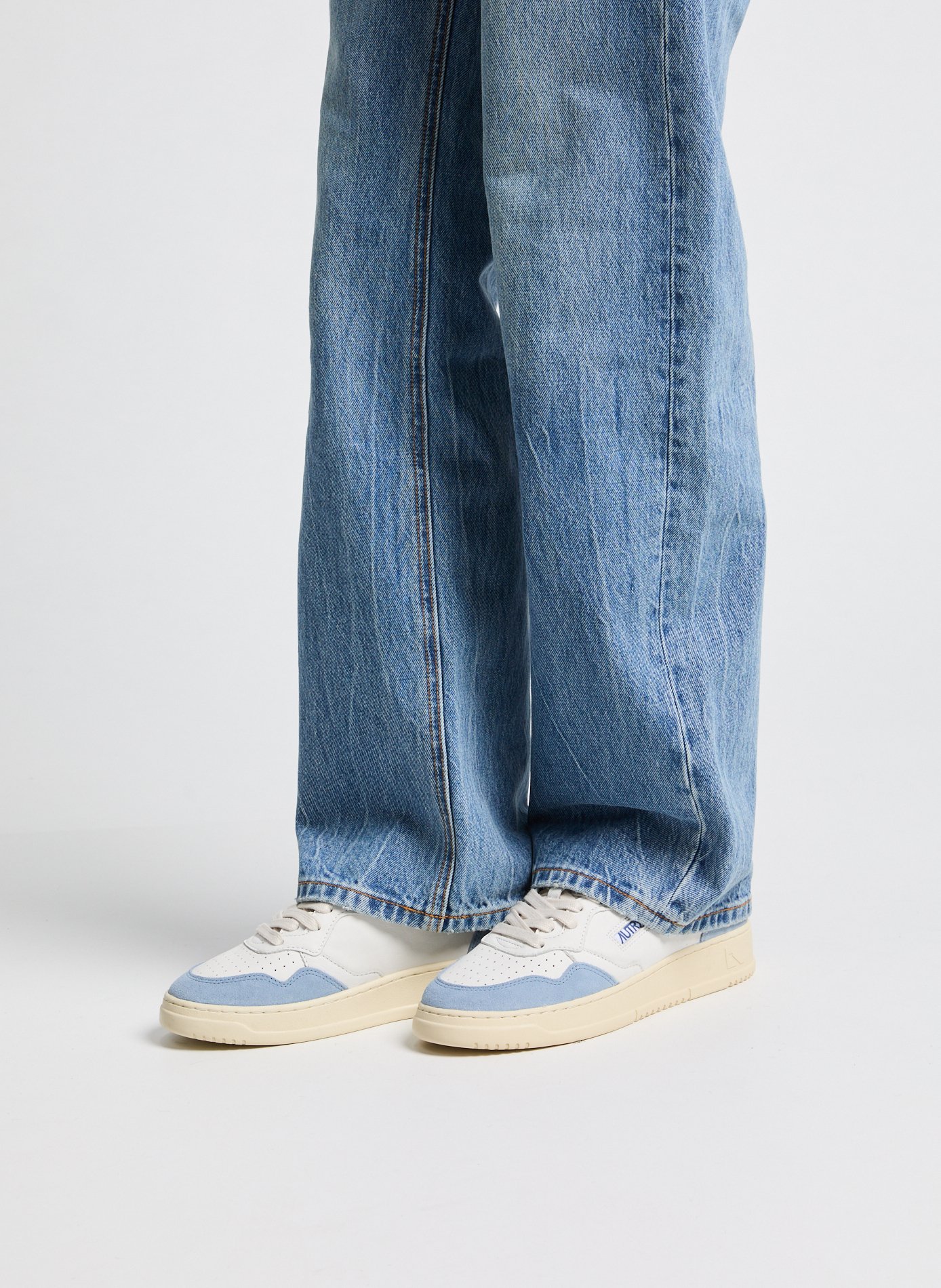 Low-top leather sneakers AUTRY White