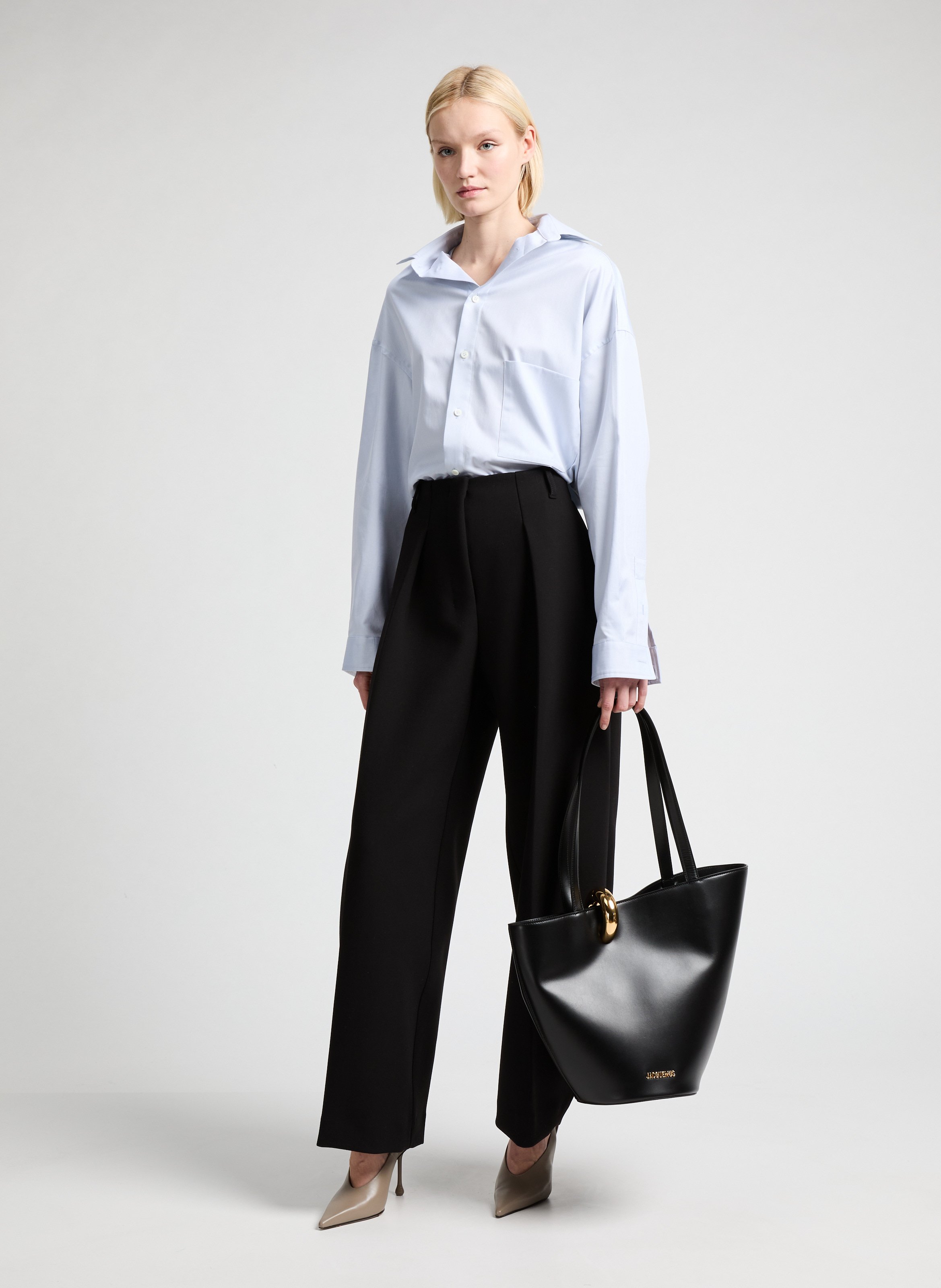 The average Bambola JACQUEMUS Black