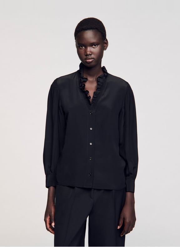 Chemise droite col v en soie Noir by SANDRO SANDRO Chemise droite col v en soie Noir