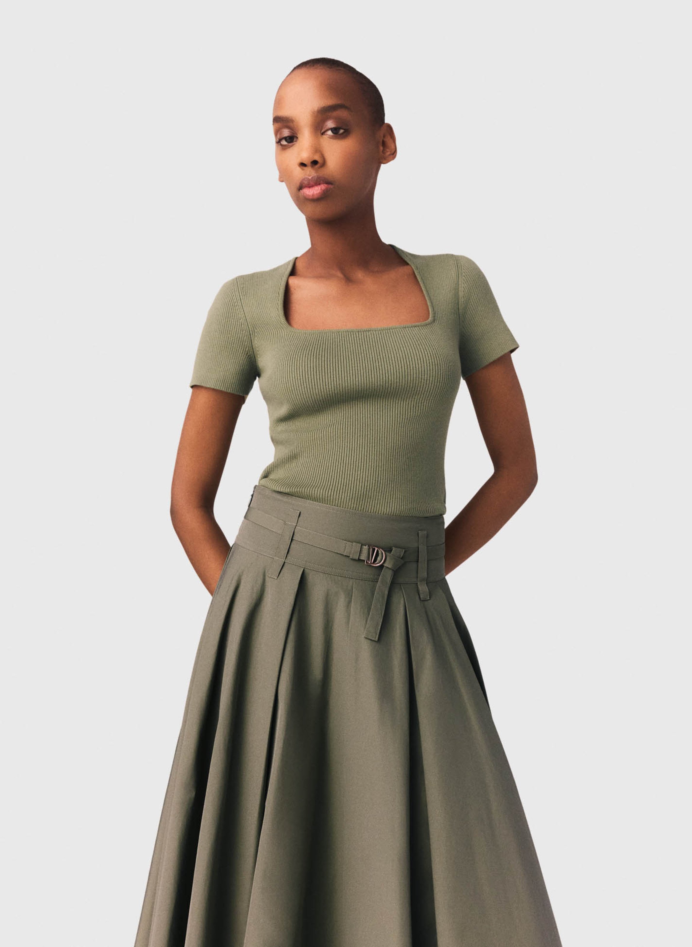 Tee-shirt moulant col carré en coton mélangé MAJE Kaki