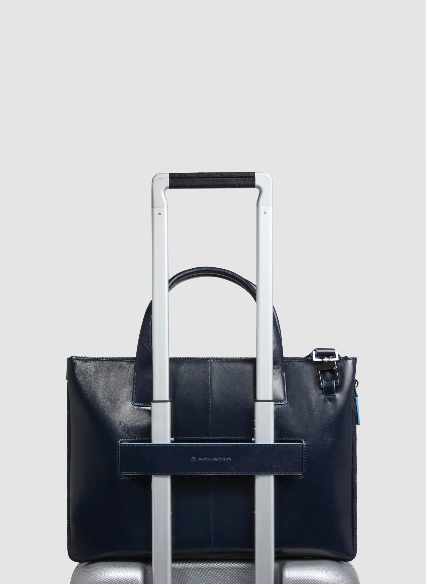 Sac à ordinateur mince 14" personnalisable PIQUADRO Bleu