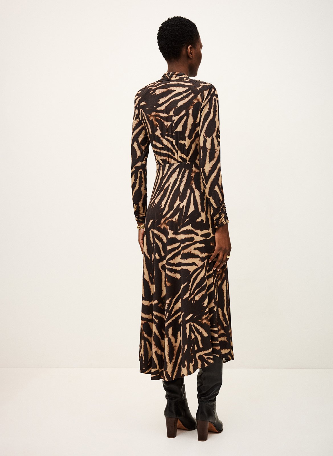 Robe longue col v imprimée zahirah BA&SH Marron