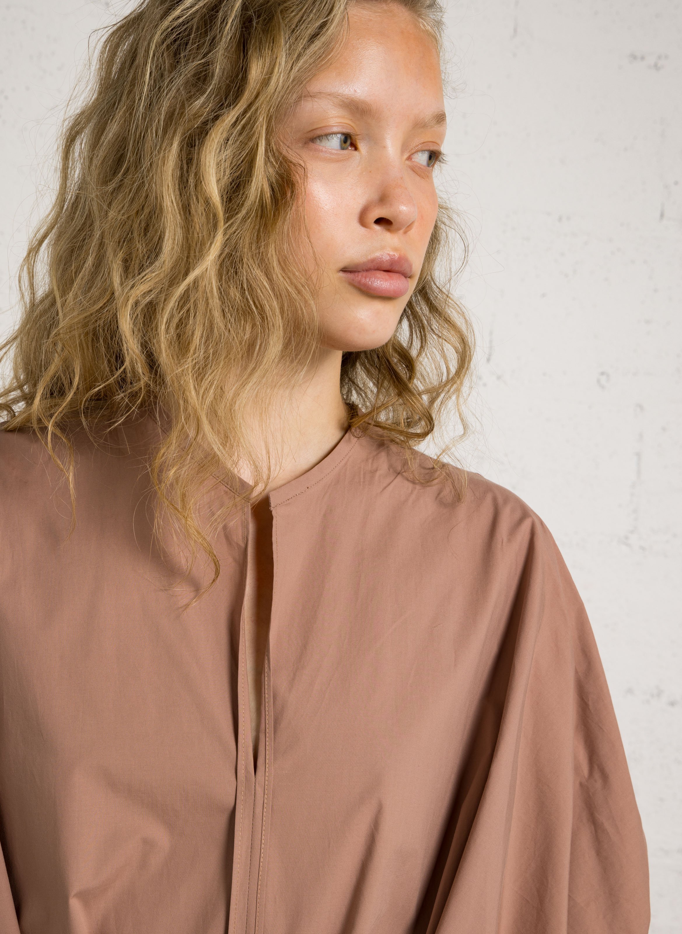 Robe longue col v en coton organique alger SOEUR Rose