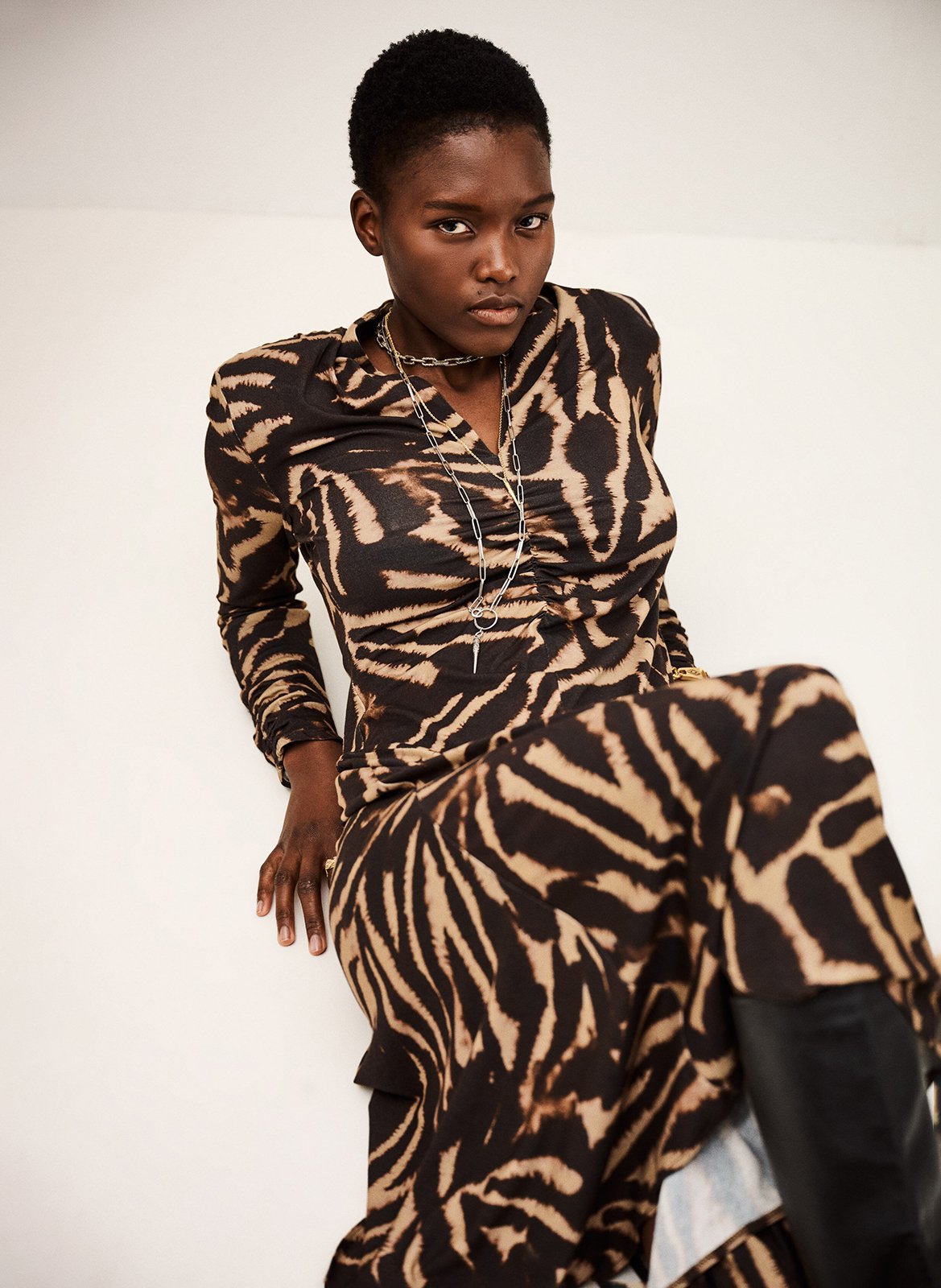 Robe longue col v imprimée zahirah BA&SH Marron