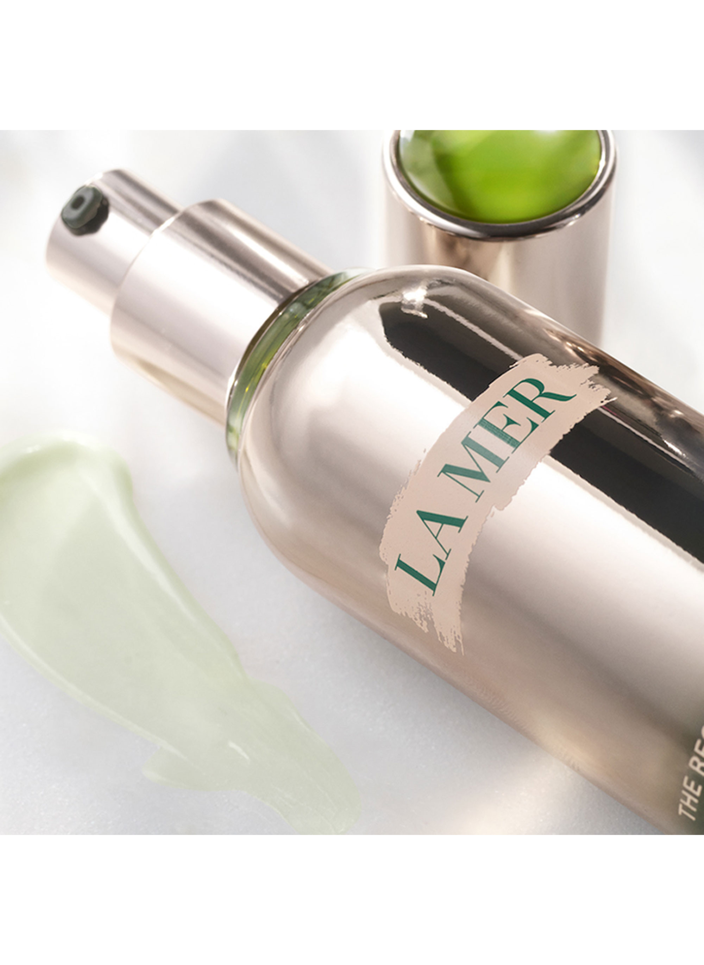 The Regenerating Serum LA MER No color