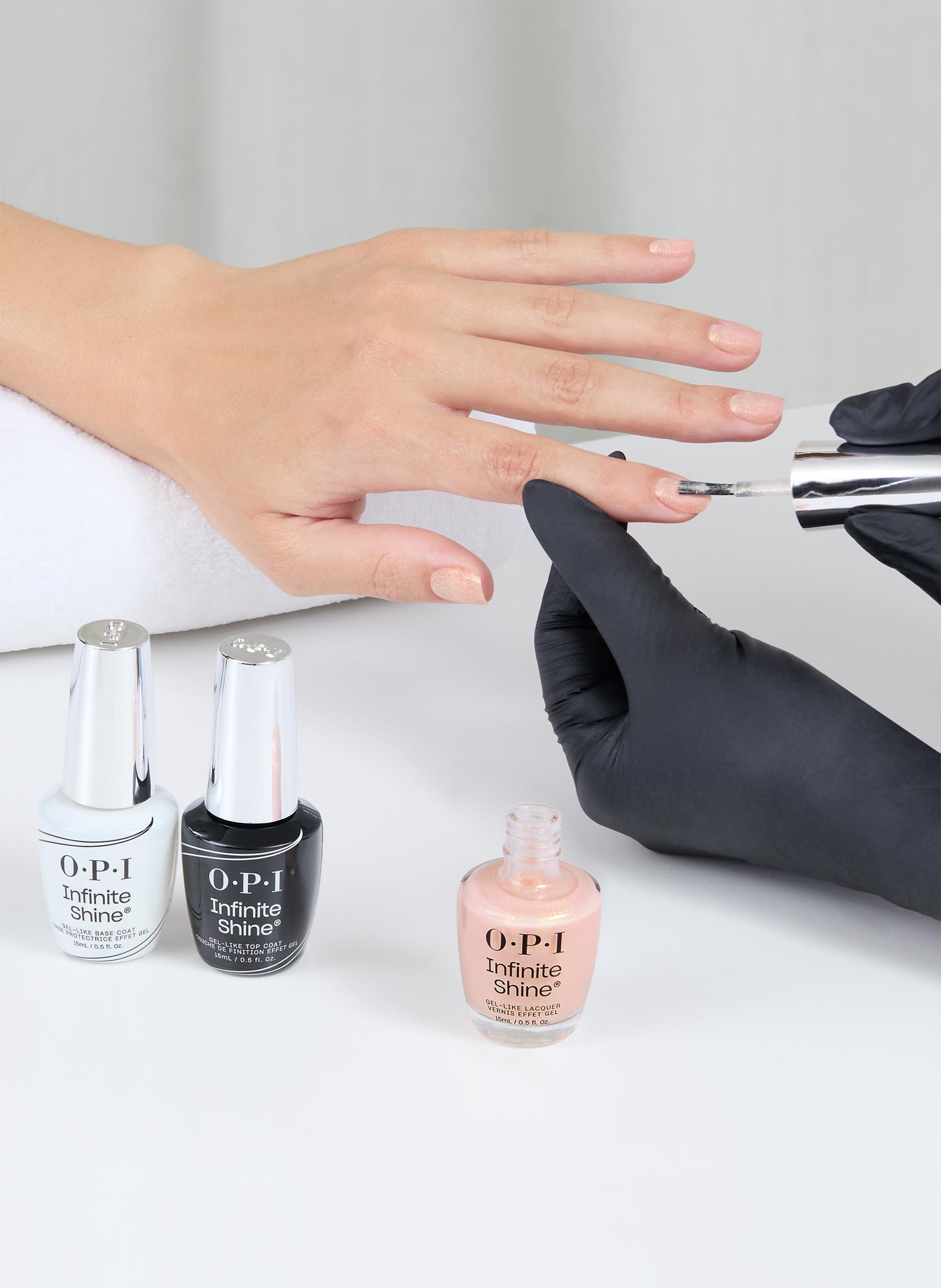 Long-lasting gel effect nail polish OPI Isl159