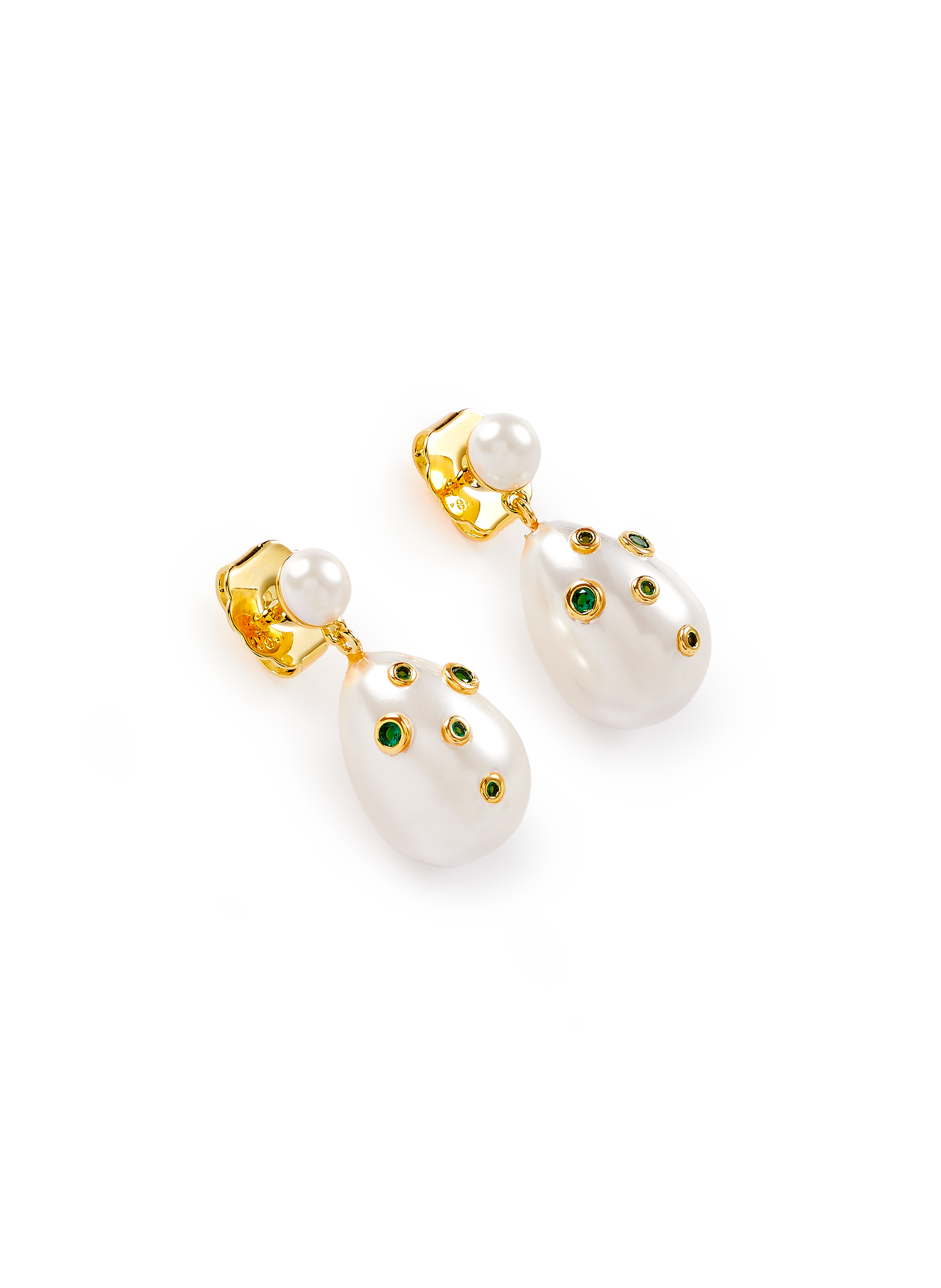 Boucles d'oreille nacrées avec cristaux