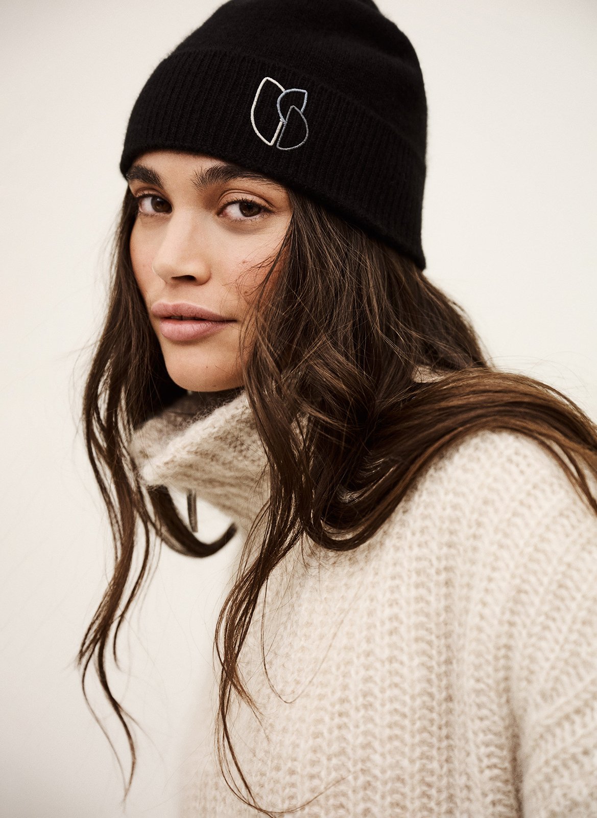 Bonnet en cachemire Cobo BA&SH Noir