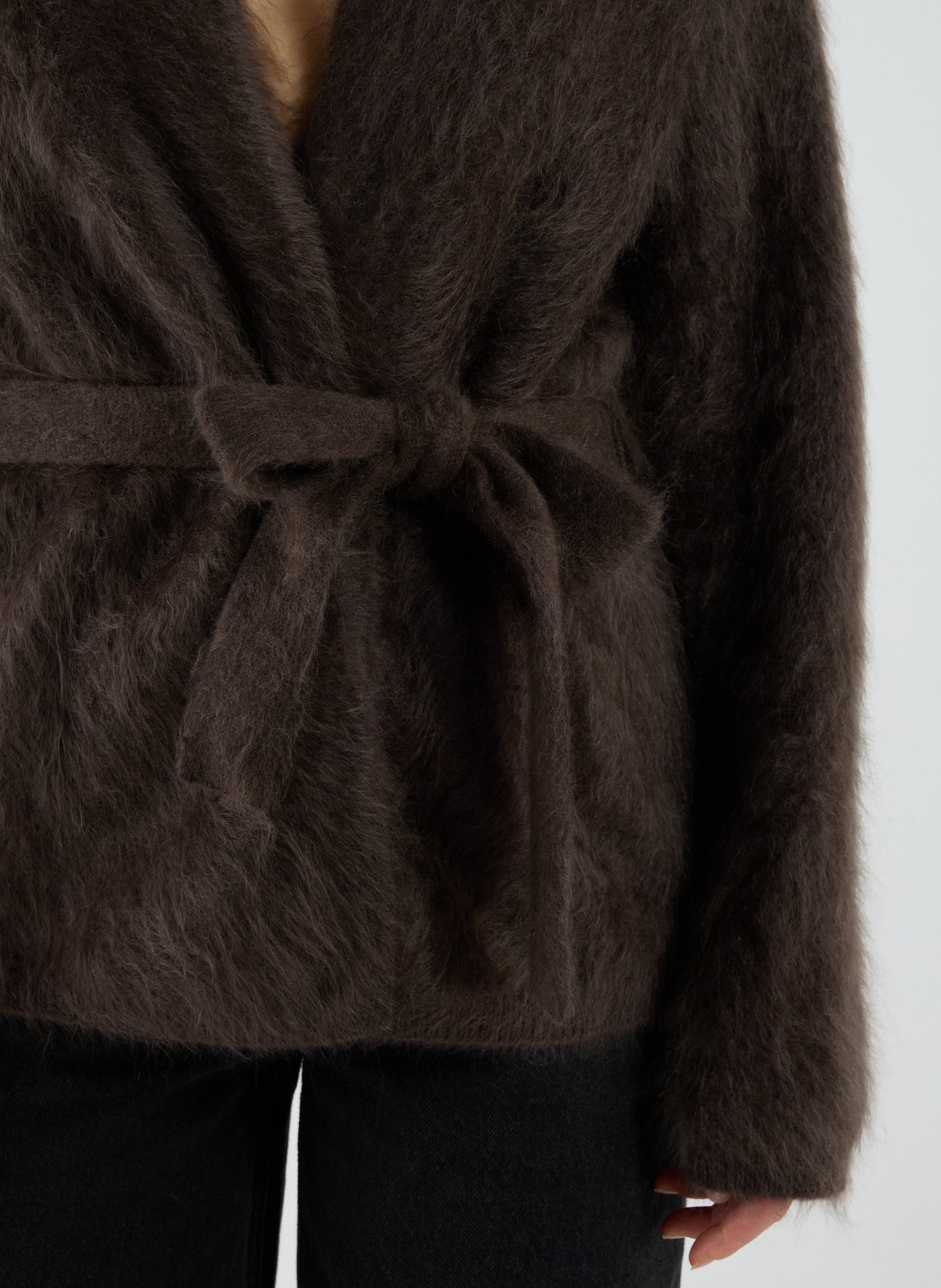 Cardigan Aria ceinturé en cachemire ALMADA Marron