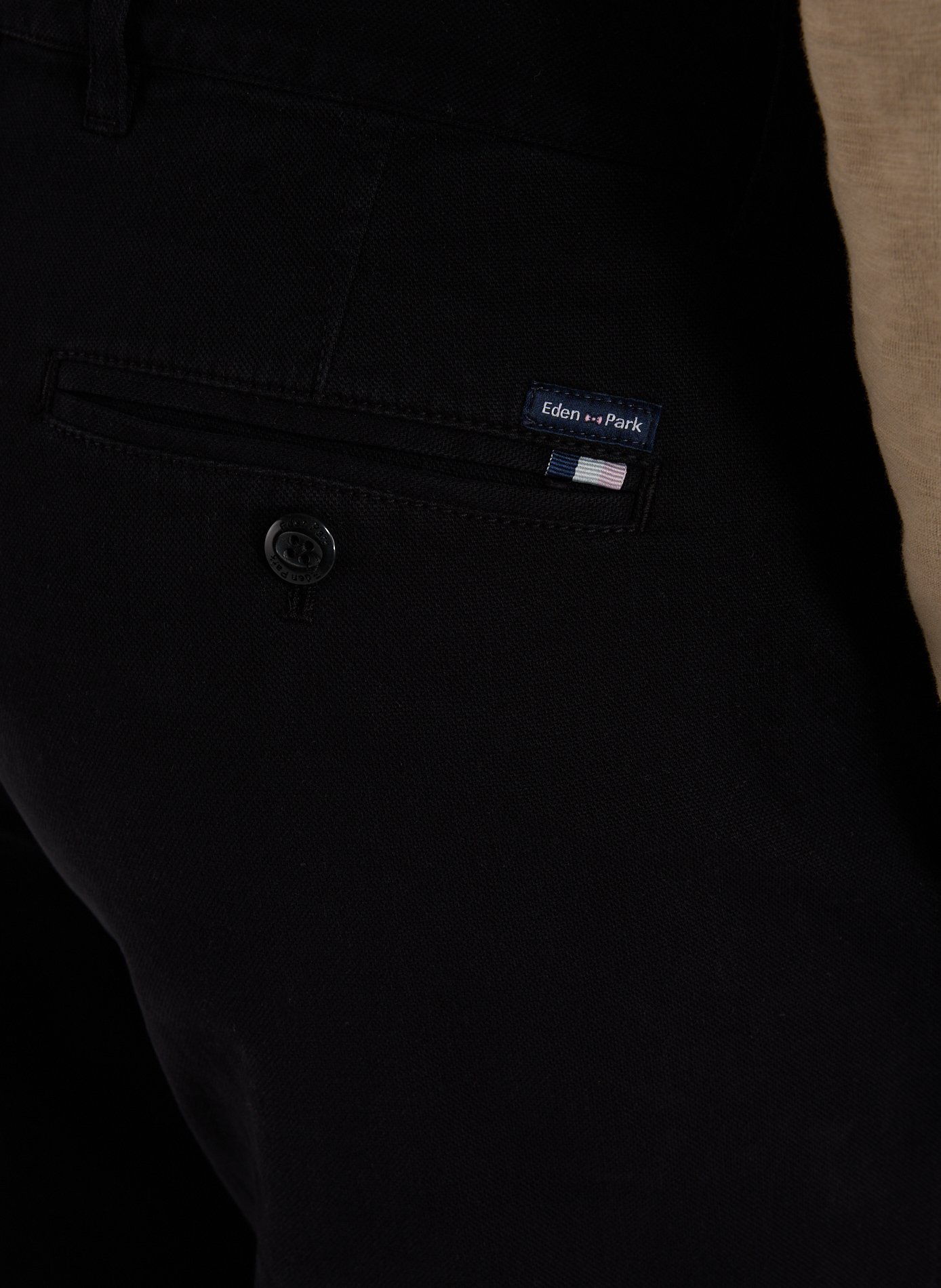 Chino trousers without pleats in piqué cotton EDEN PARK Black