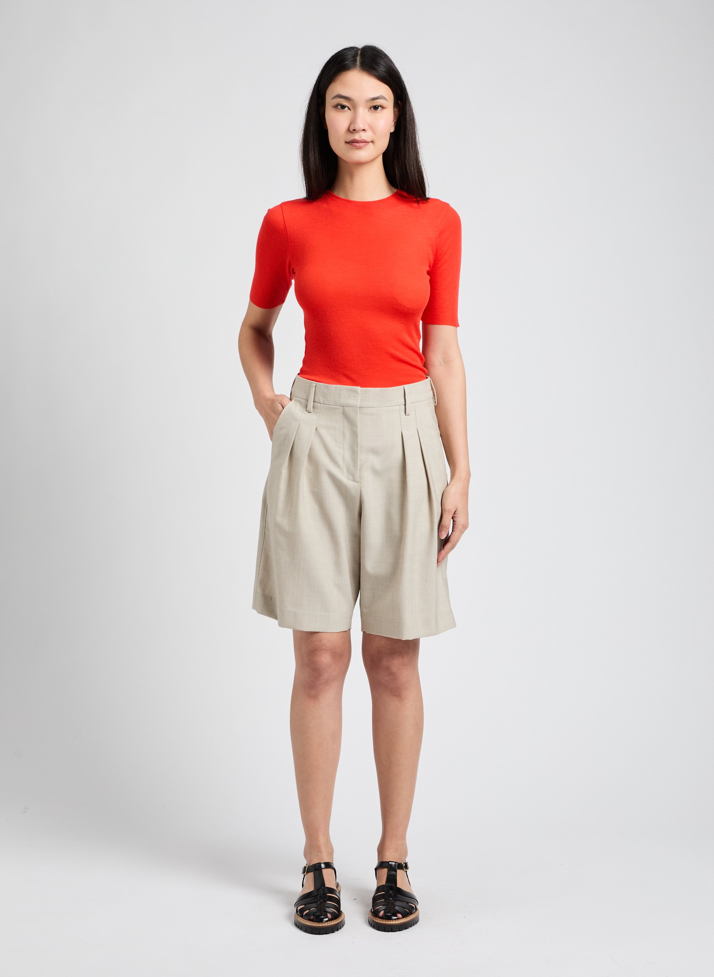 Pleated wool and silk shorts by VERDA SAISON 1865 Beige