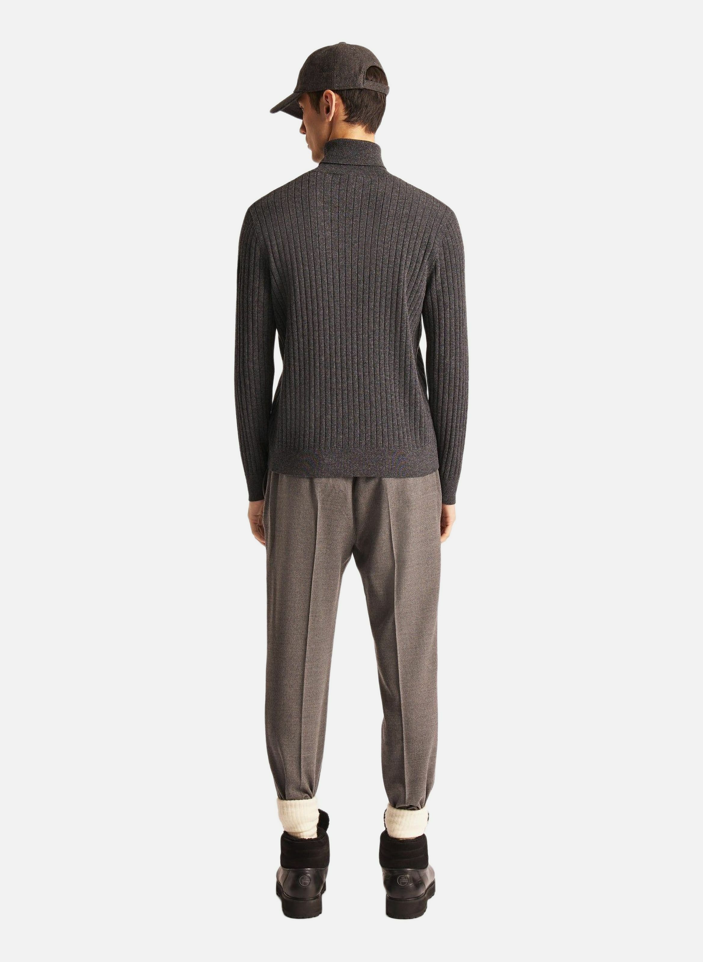 Pull armand col montant coupe ample Gris