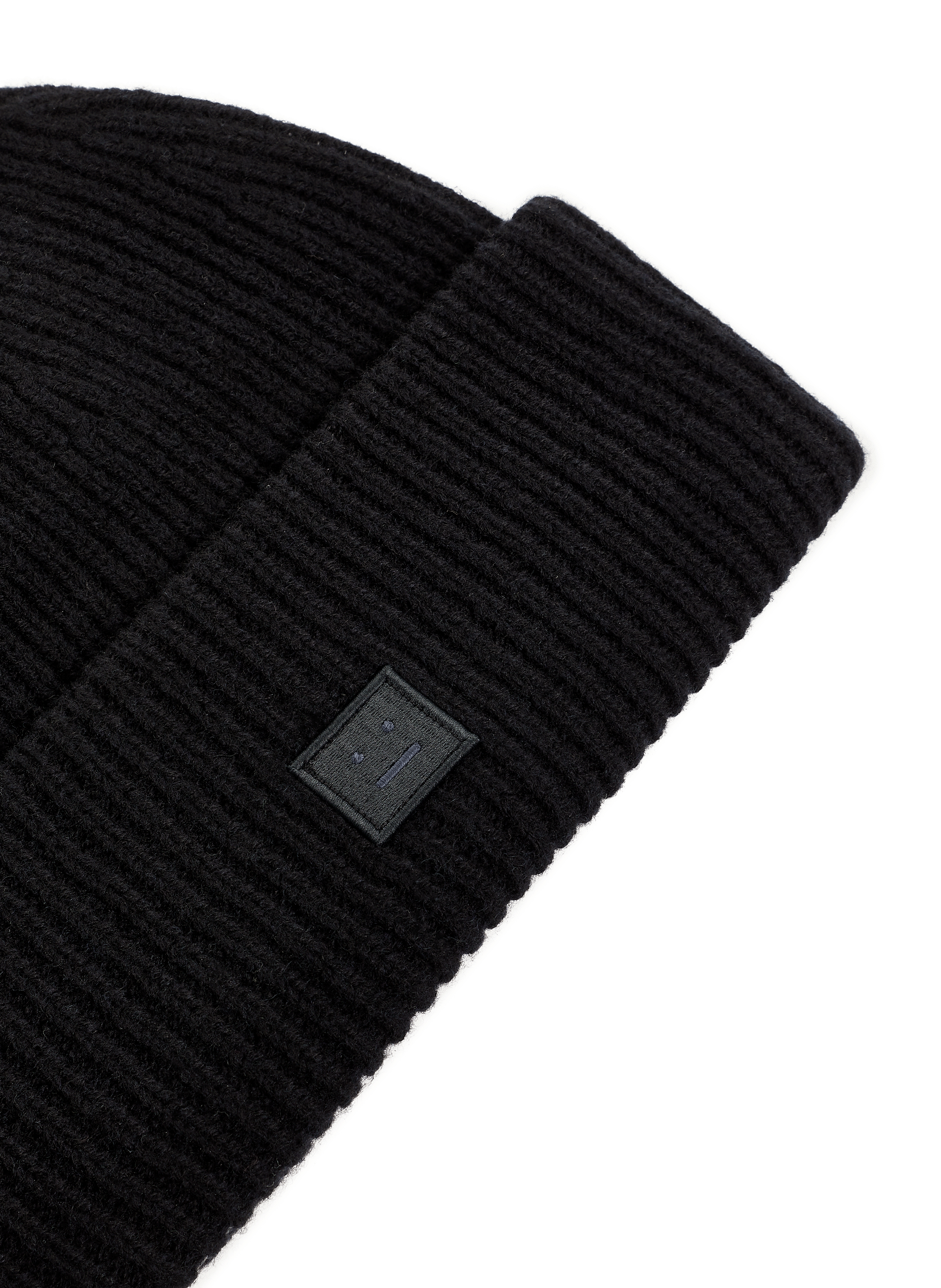 Bonnet en maille côtelée