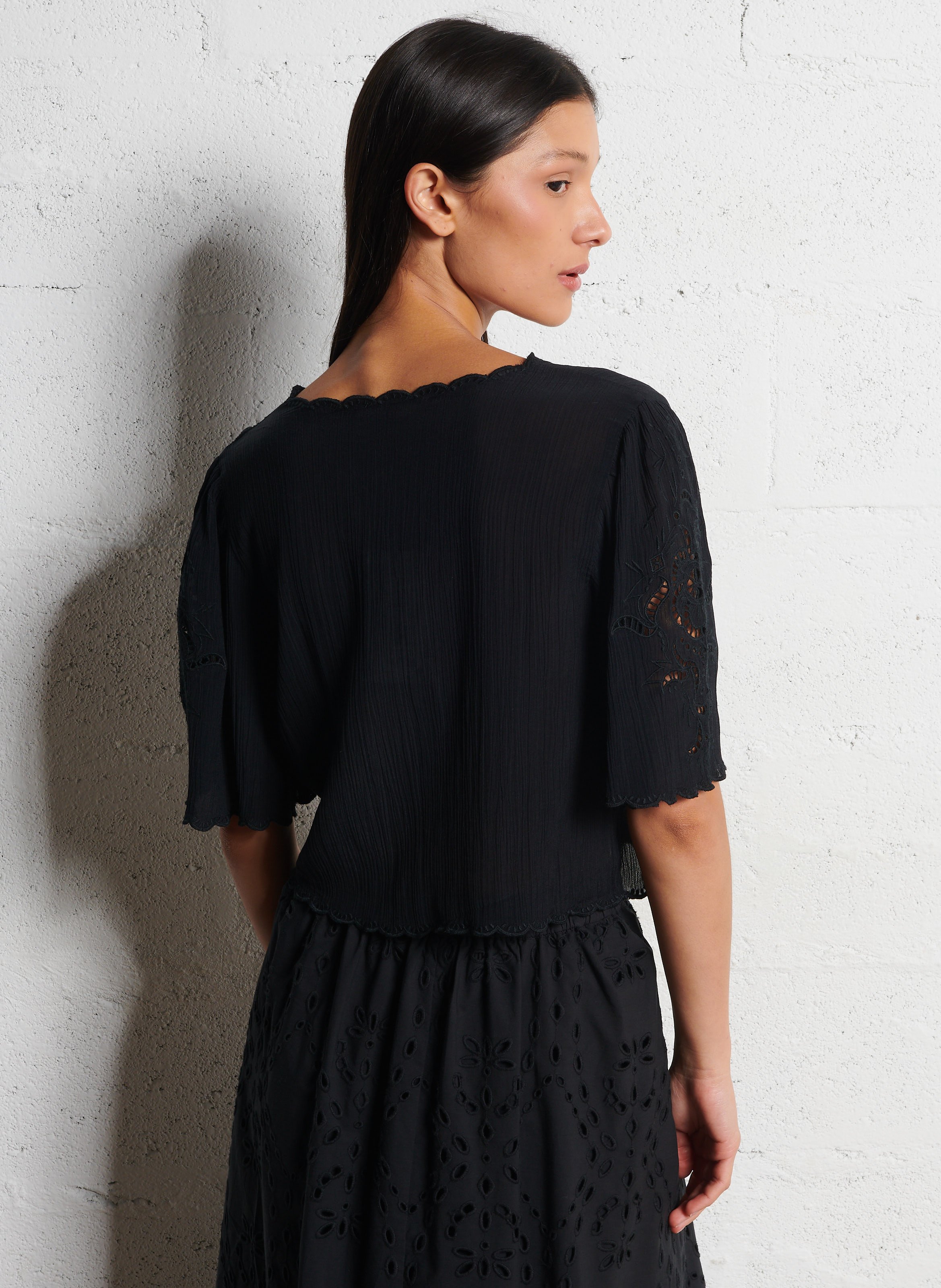 Top col v brodé olaya Noir