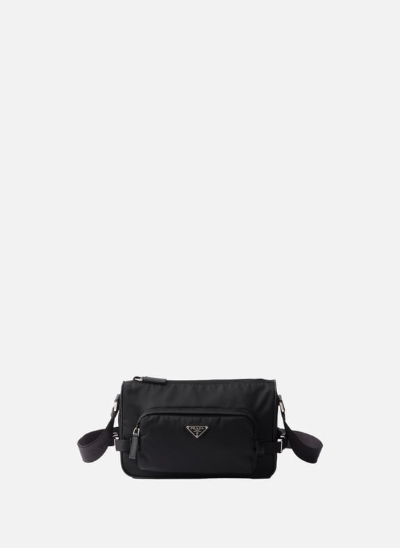 Sac de taille moyenne porté épaule en re-nylon et Noir by PRADA PRADA Sac de taille moyenne porté épaule en re-nylon et Noir