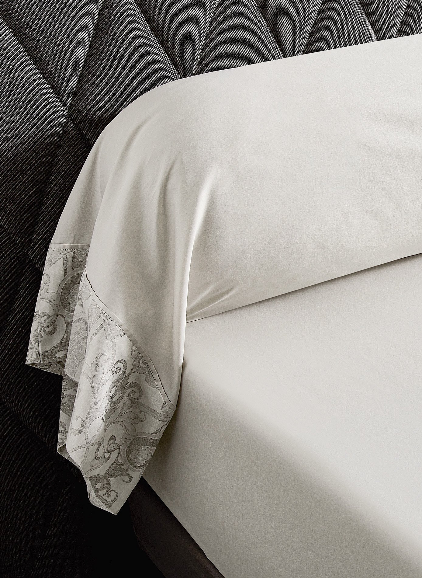 TAIE DE TRAVERSIN Chic ANNE DE SOLENE Gris