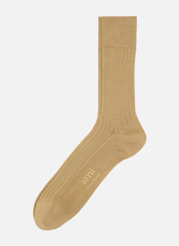 Chaussettes fine plaque ami de coeur unisexe Marron by AMI PARIS AMI PARIS Chaussettes fine plaque ami de coeur unisexe Marron