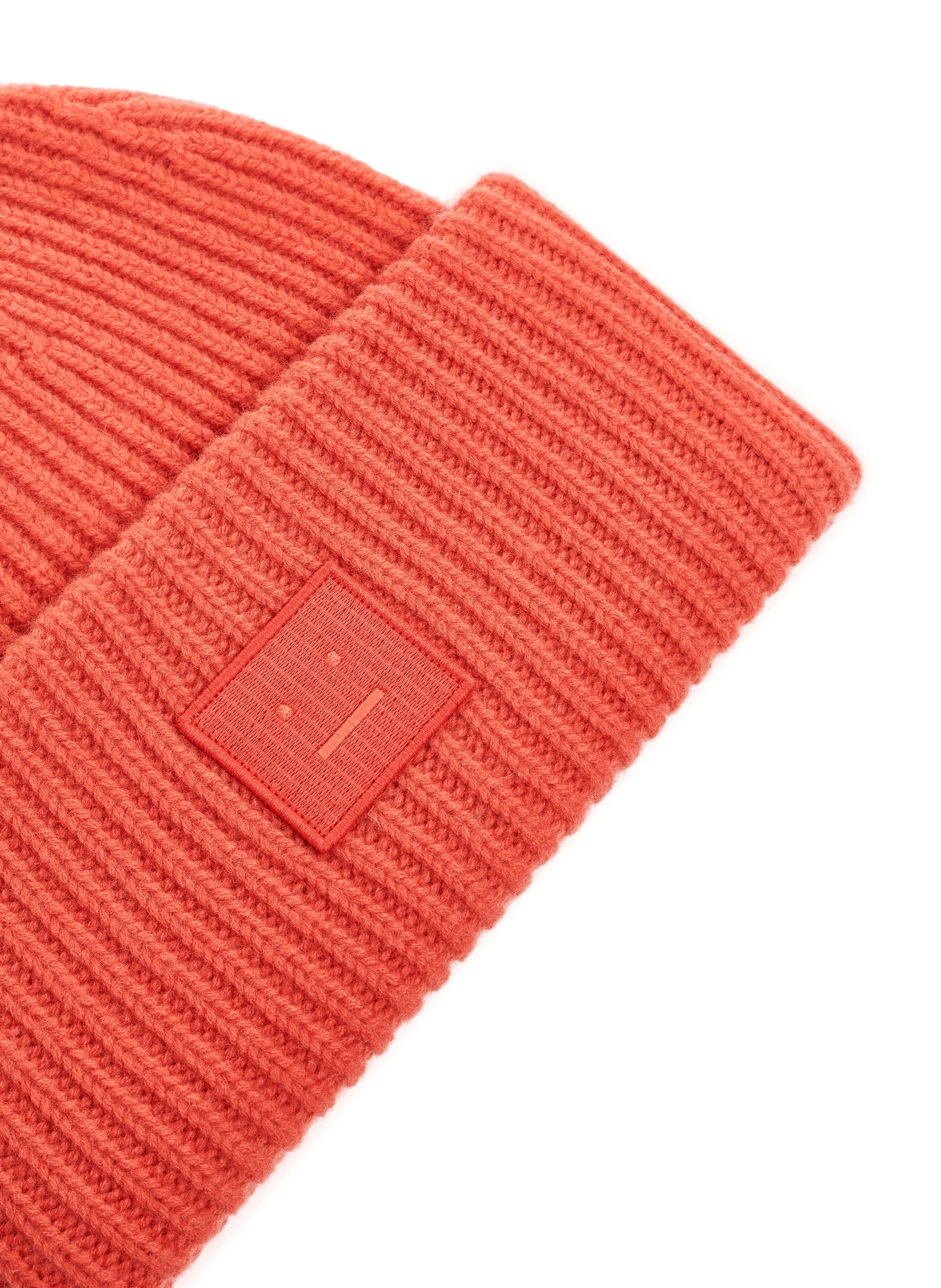 Bonnet en maille côtelée