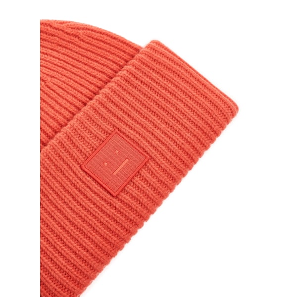 Bonnet en maille côtelée