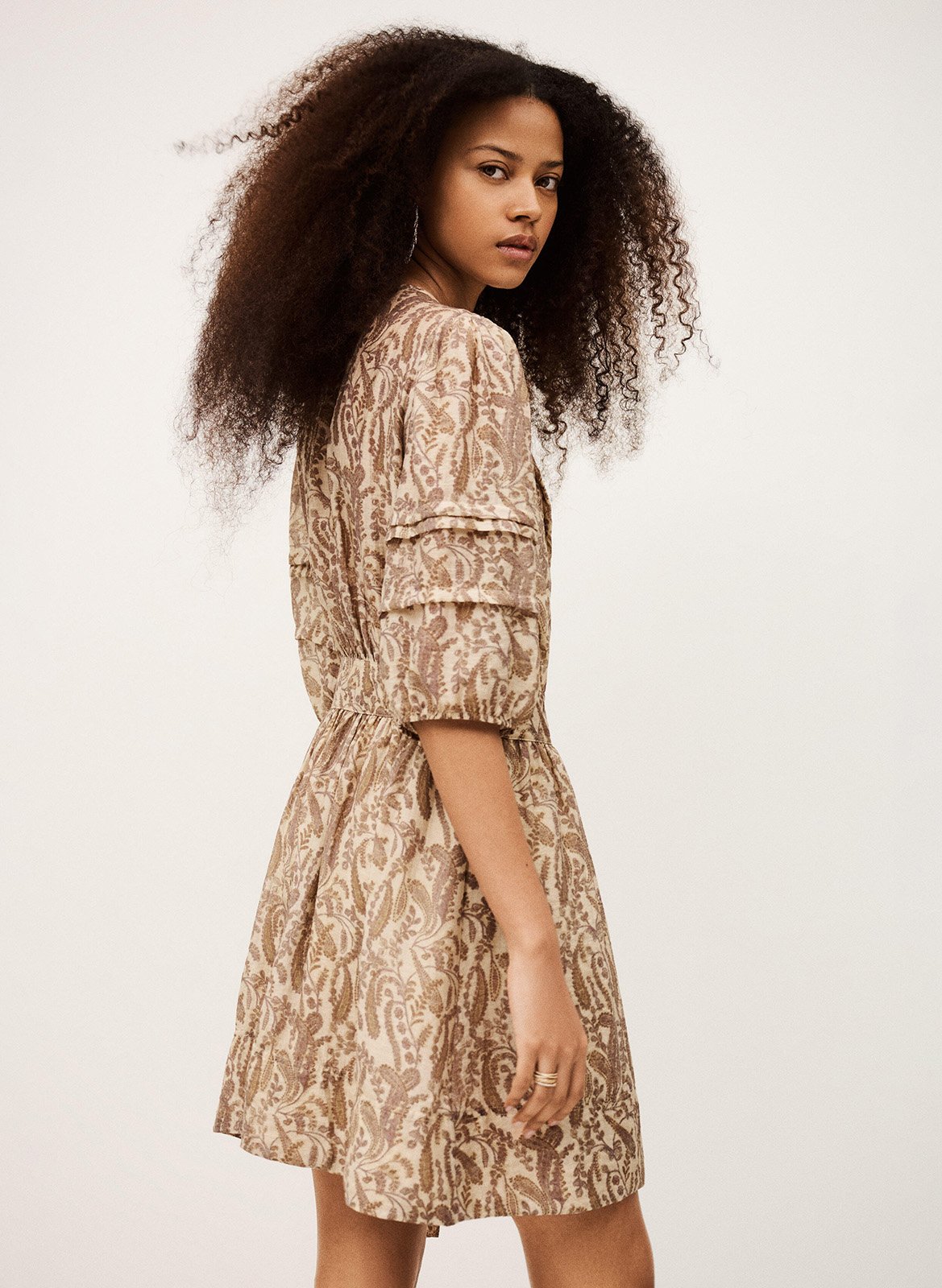 Robe courte cintrée col v imprimée teodora BA&SH Beige