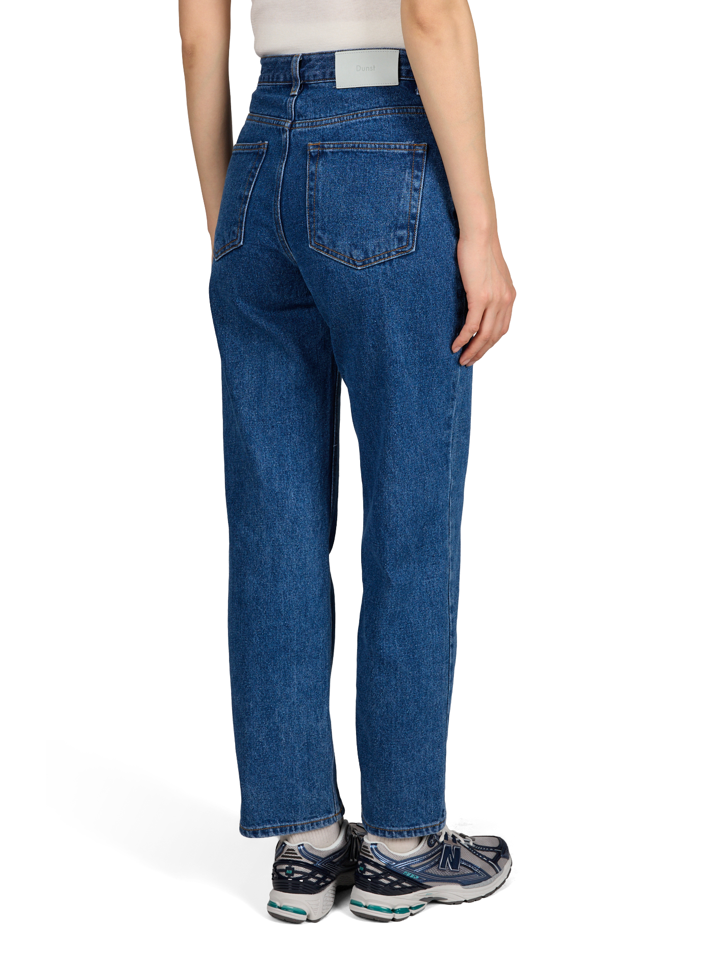 Rechte jeans van katoen. DUNST Blauw