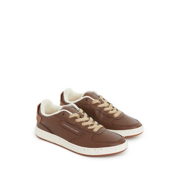 Baskets basses en cuir vegan