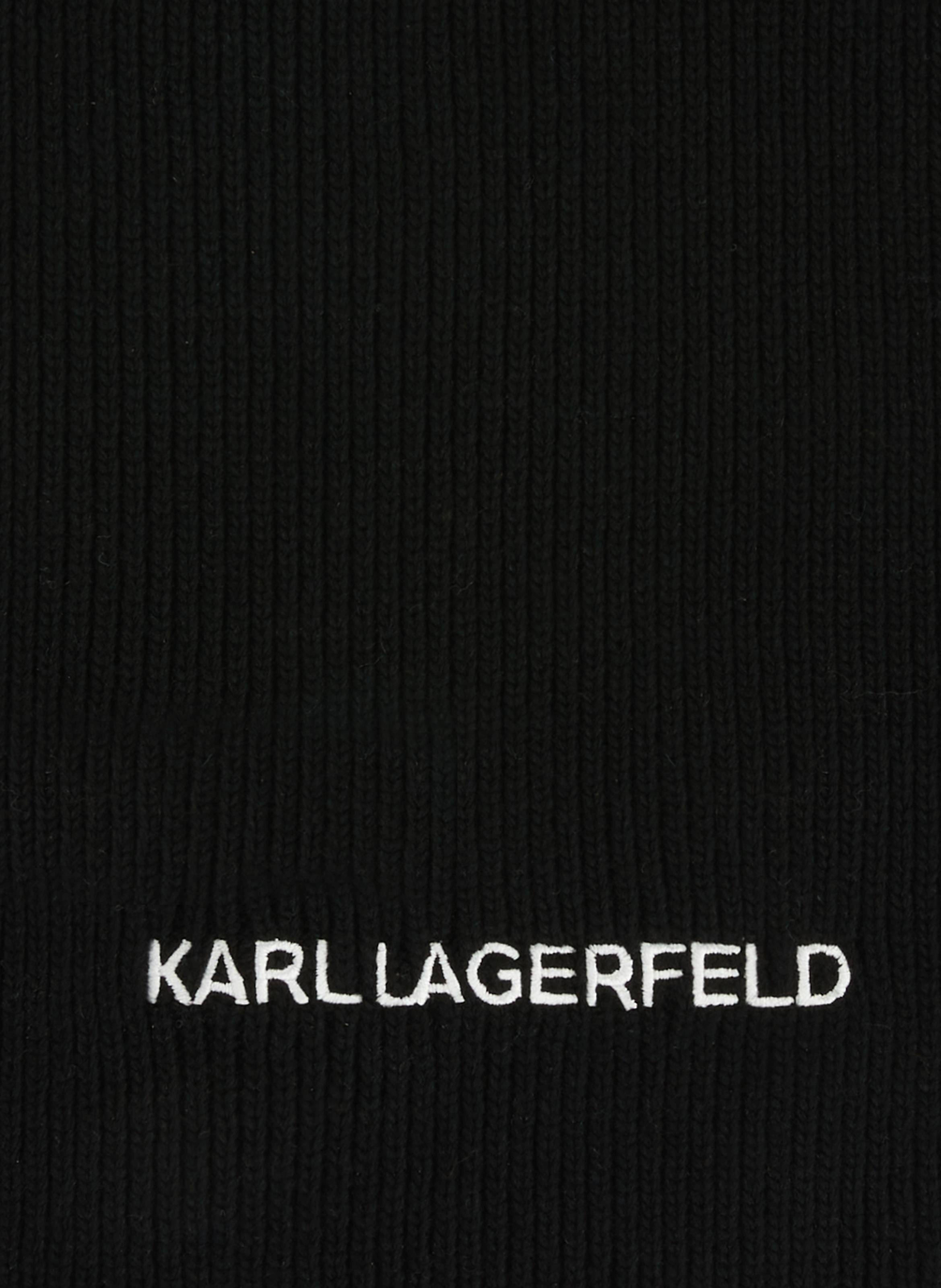 Echarpe en maille fine