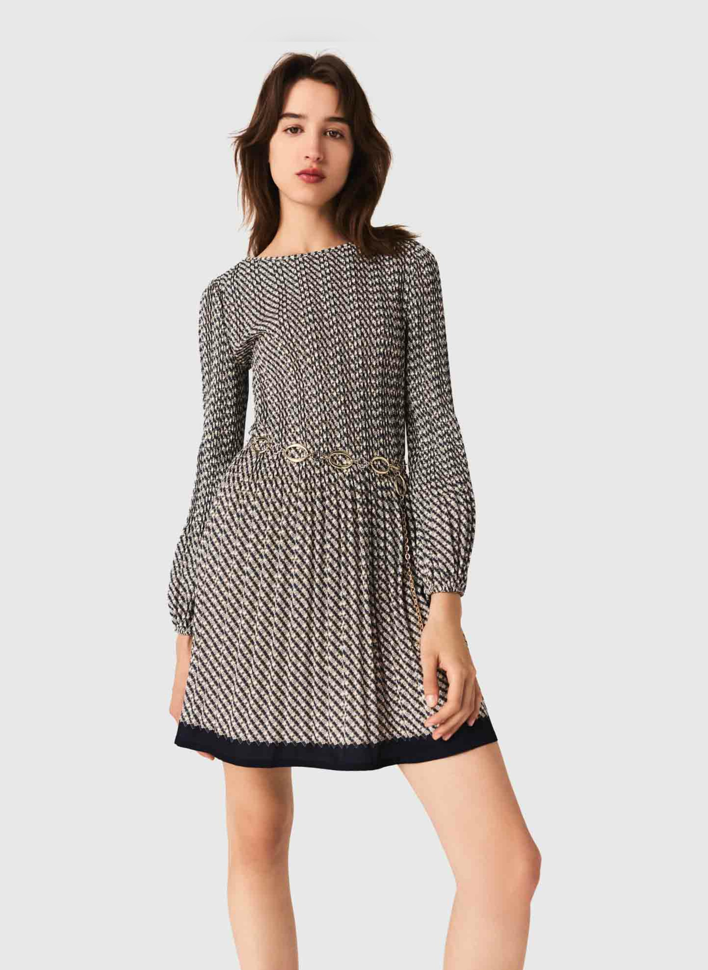 Robe courte col rond en jacquard Beige