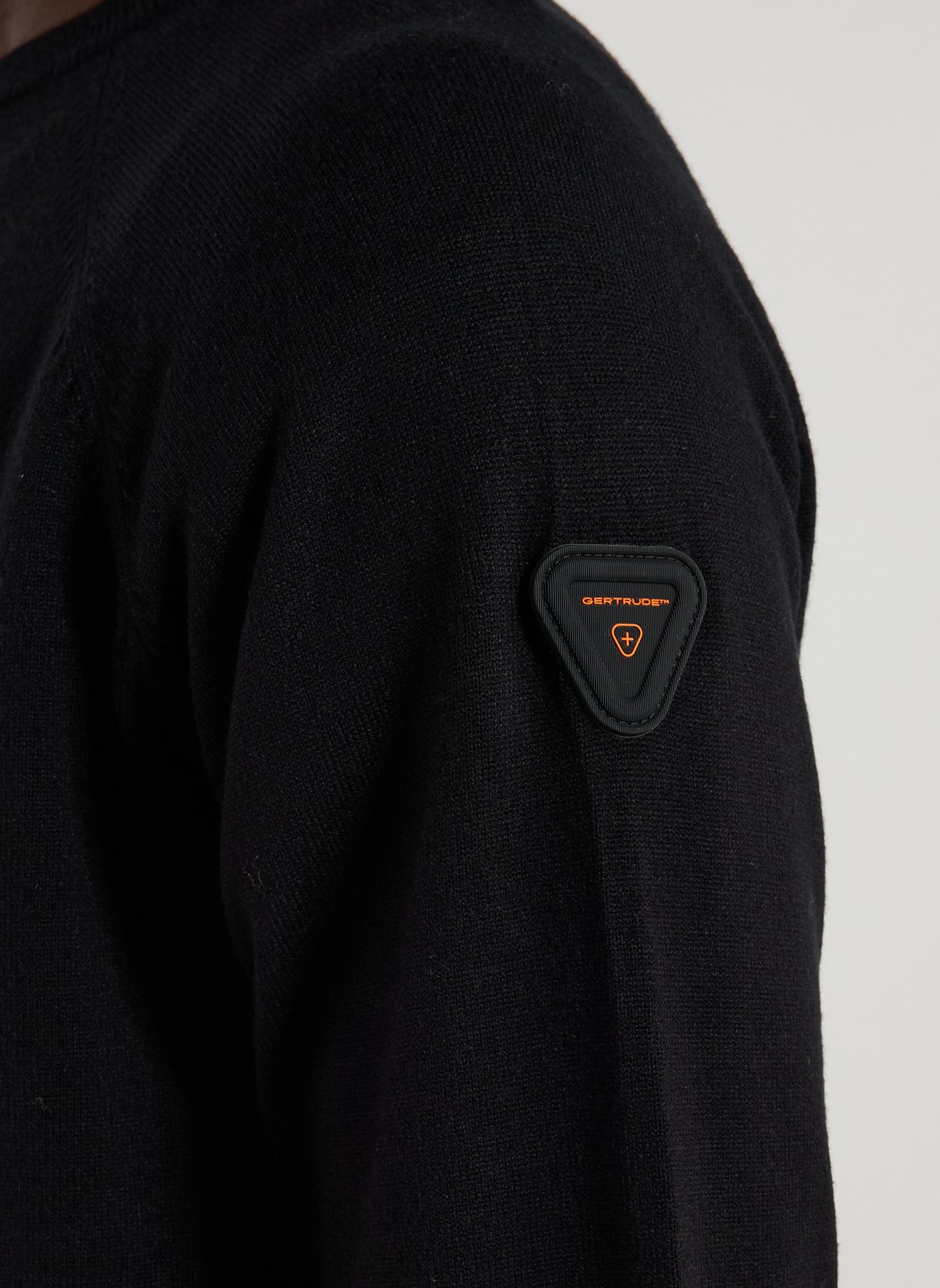 Straight-cut round-neck sweater GERTRUDE ET GASTON Black