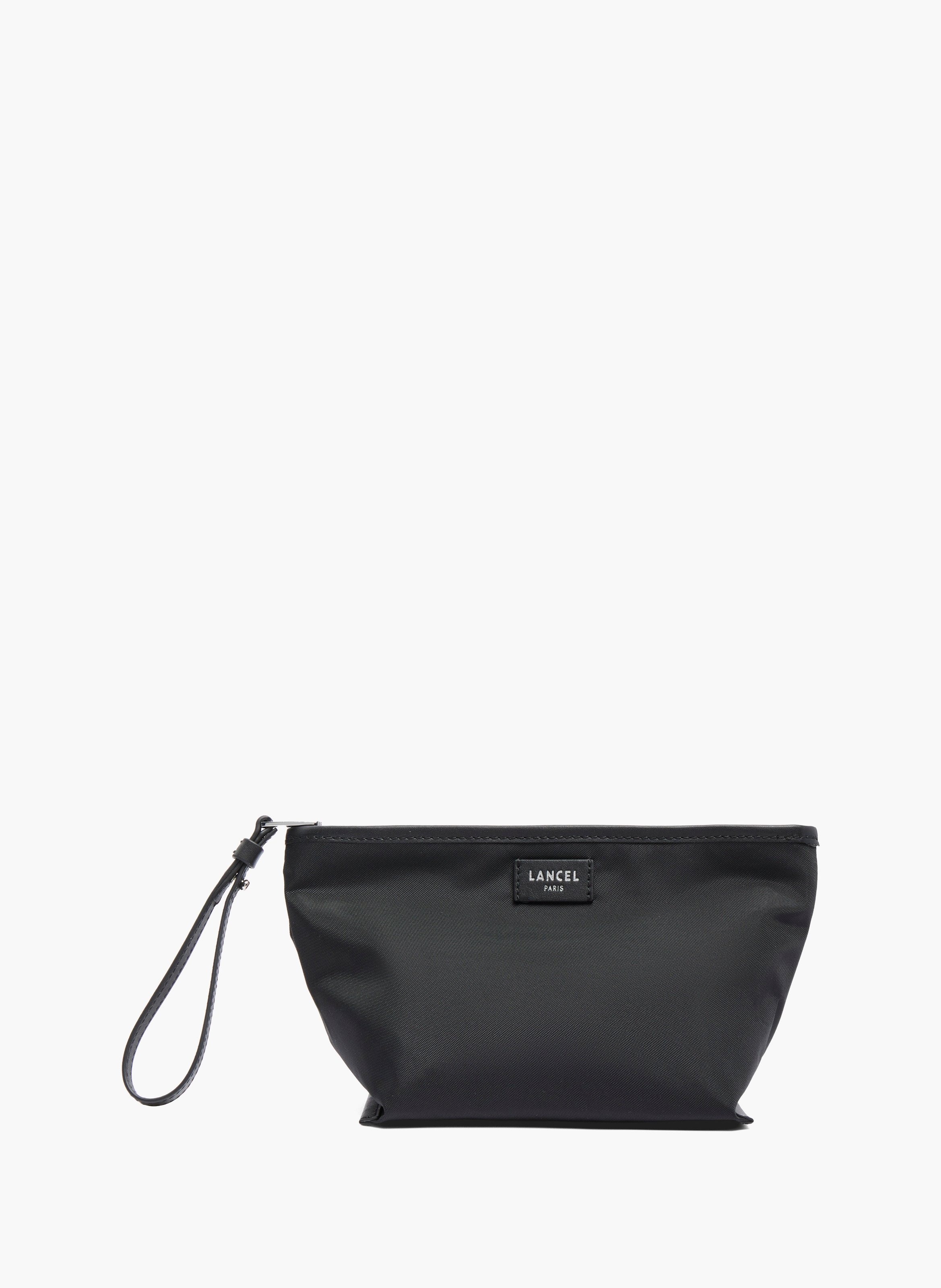 M Zip clutch met polsband - oprolbare mistral, gerecycled nylon met glad rundleer. LANCEL Zwart