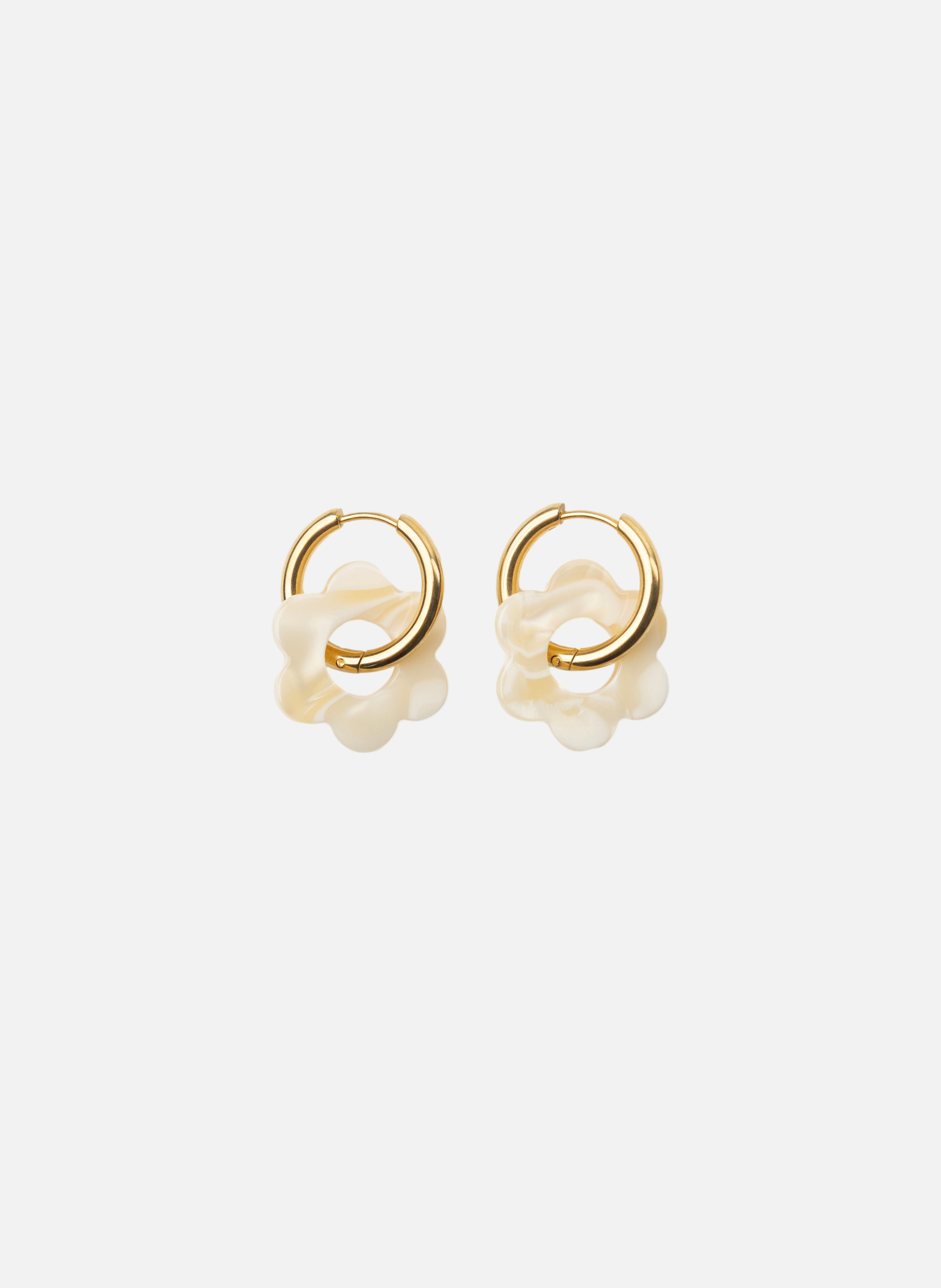 Boucles d'oreilles Baby Fleurette avec anneaux en acier inoxydable doré KURAGE GINZA Beige