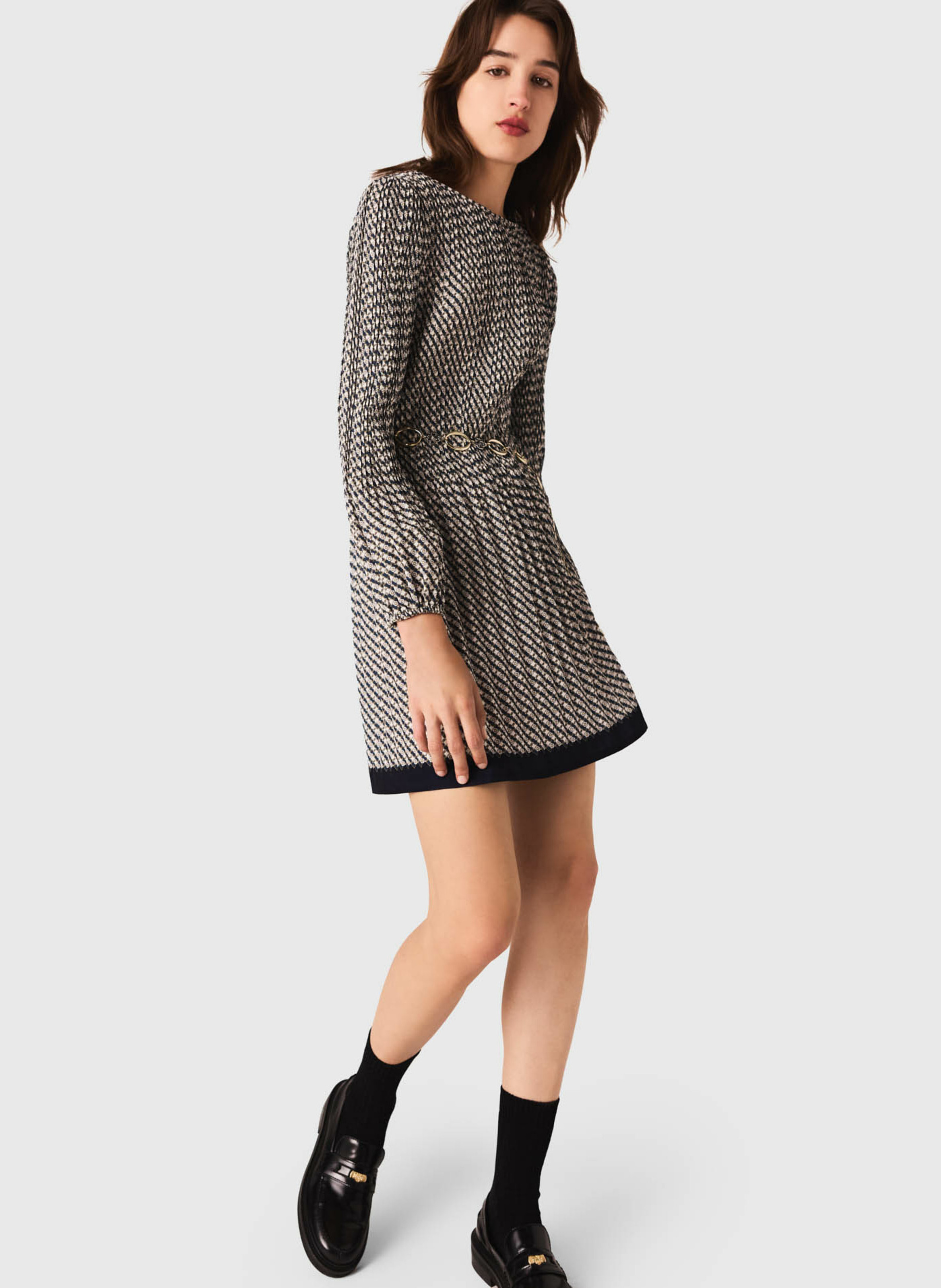 Robe courte col rond en jacquard Beige